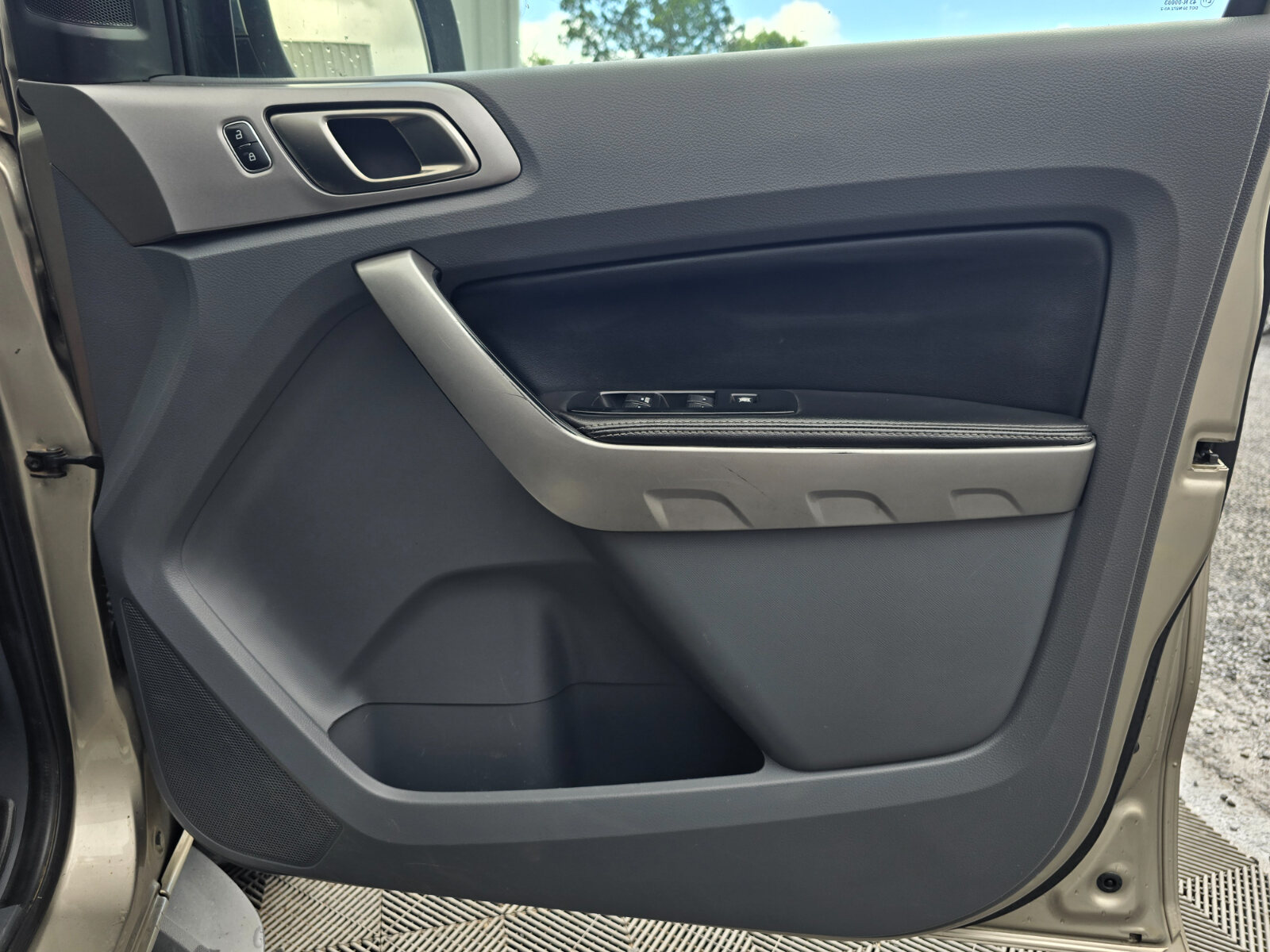 2016 Ford Ranger 2.2 TDCI 4WD AUTOMATIC - Image 20