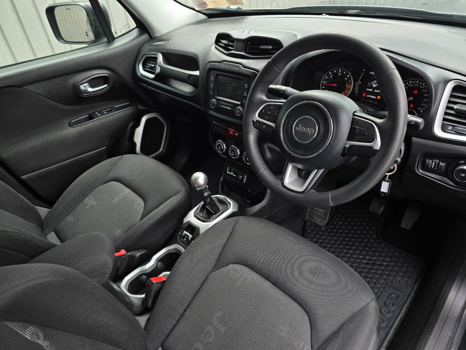 2016 Jeep Renegade 1.6 Mjet FWD SPORT - Image 10