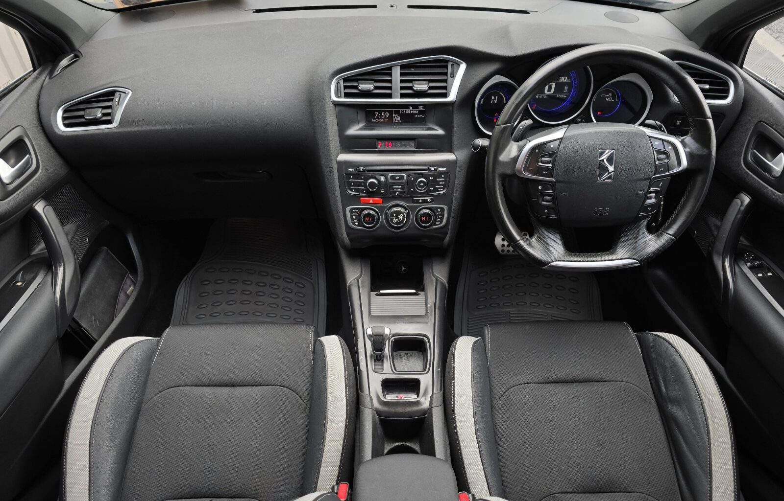 2014 Citroen DS 4 1.6 Automatic - Image 10