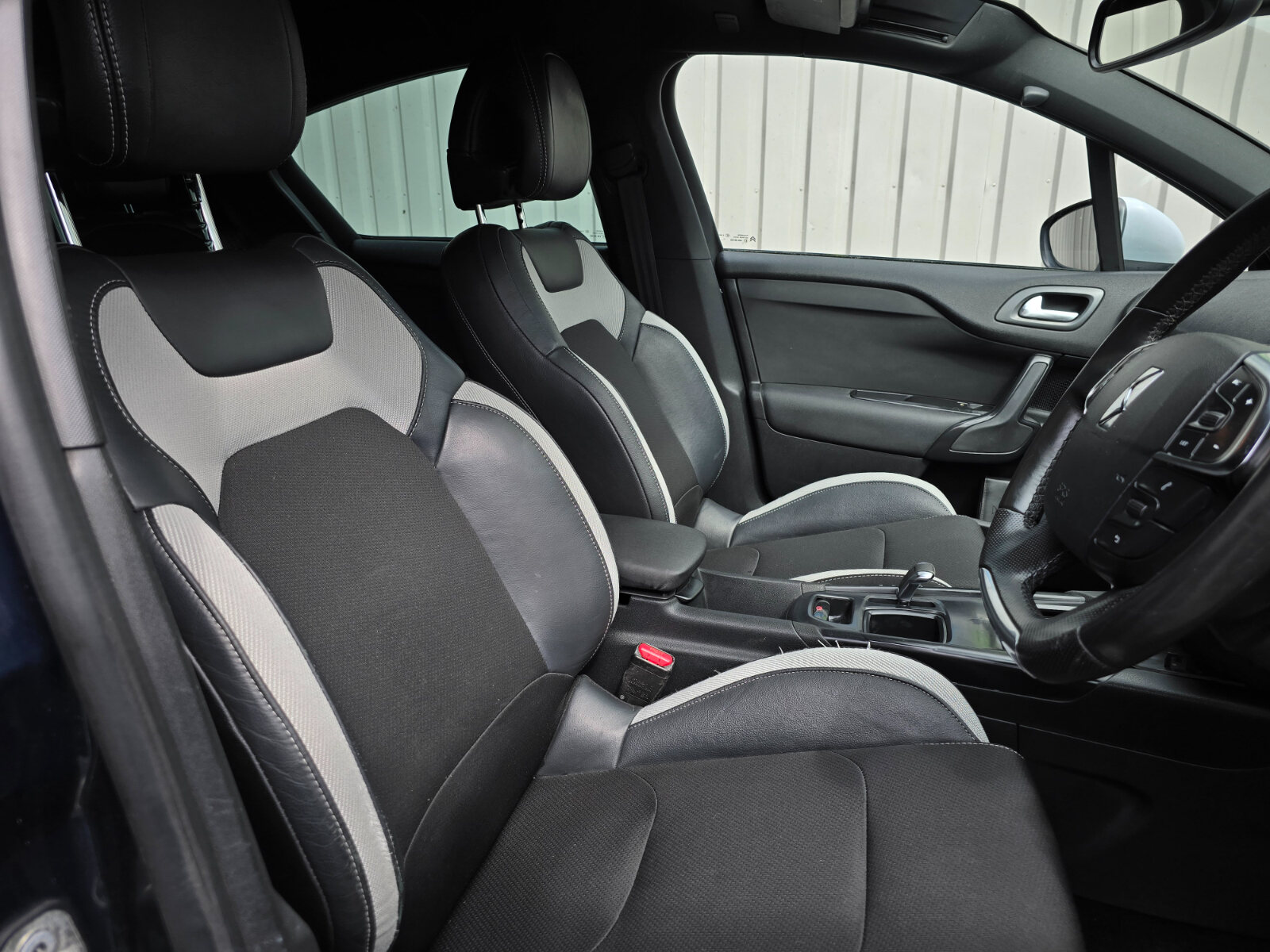 2014 Citroen DS 4 1.6 Automatic - Image 11