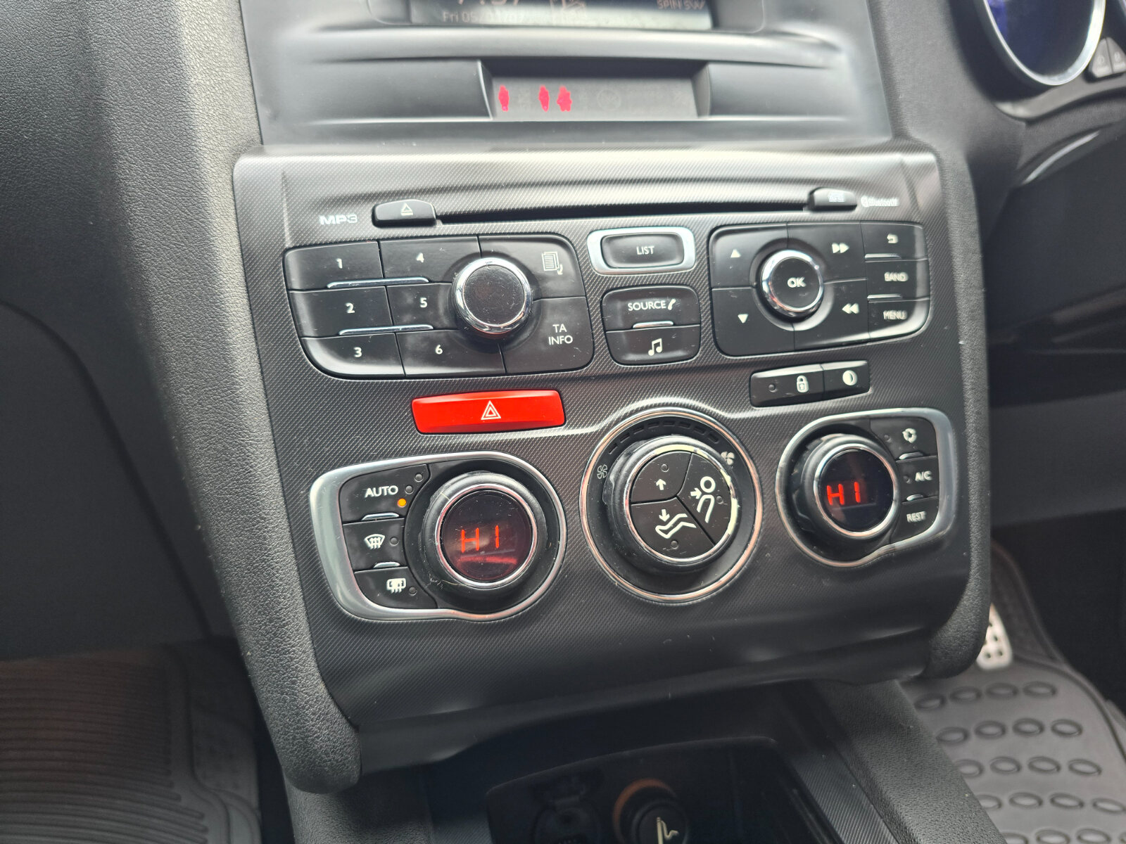 2014 Citroen DS 4 1.6 Automatic - Image 14