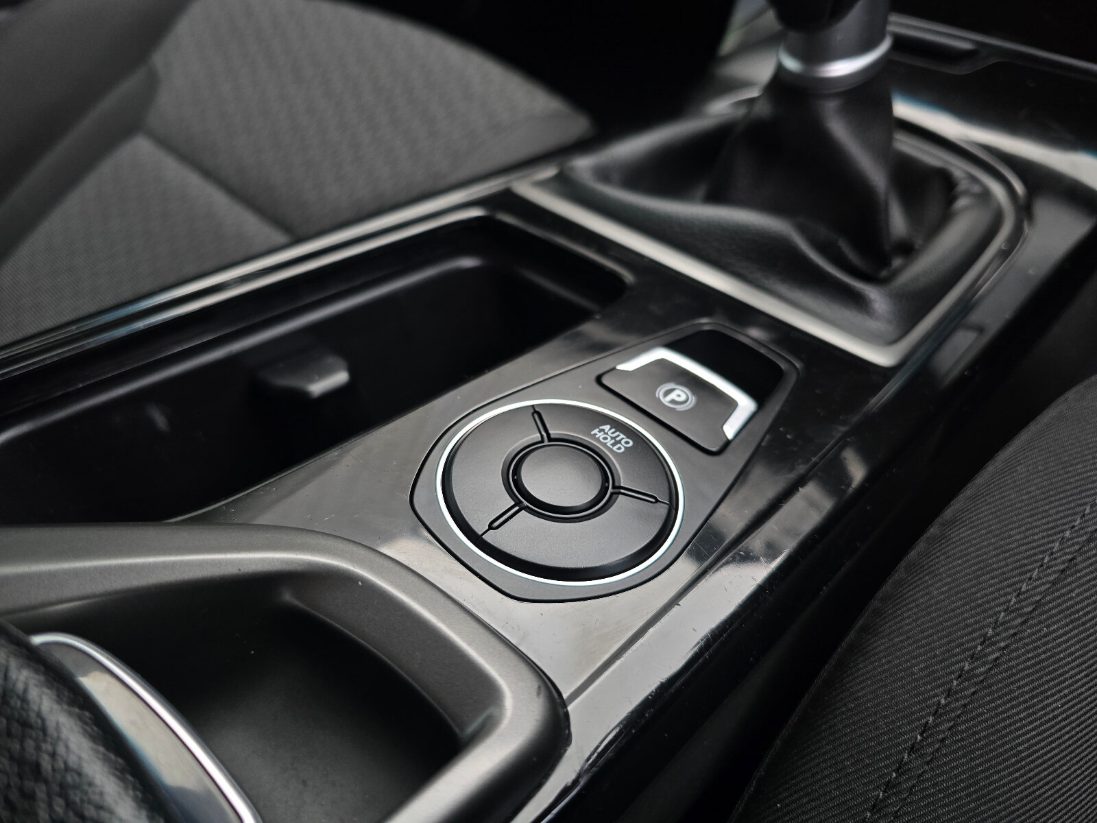 2016 Hyundai i40 Comfort Plus 1.7 Diesel - Image 12