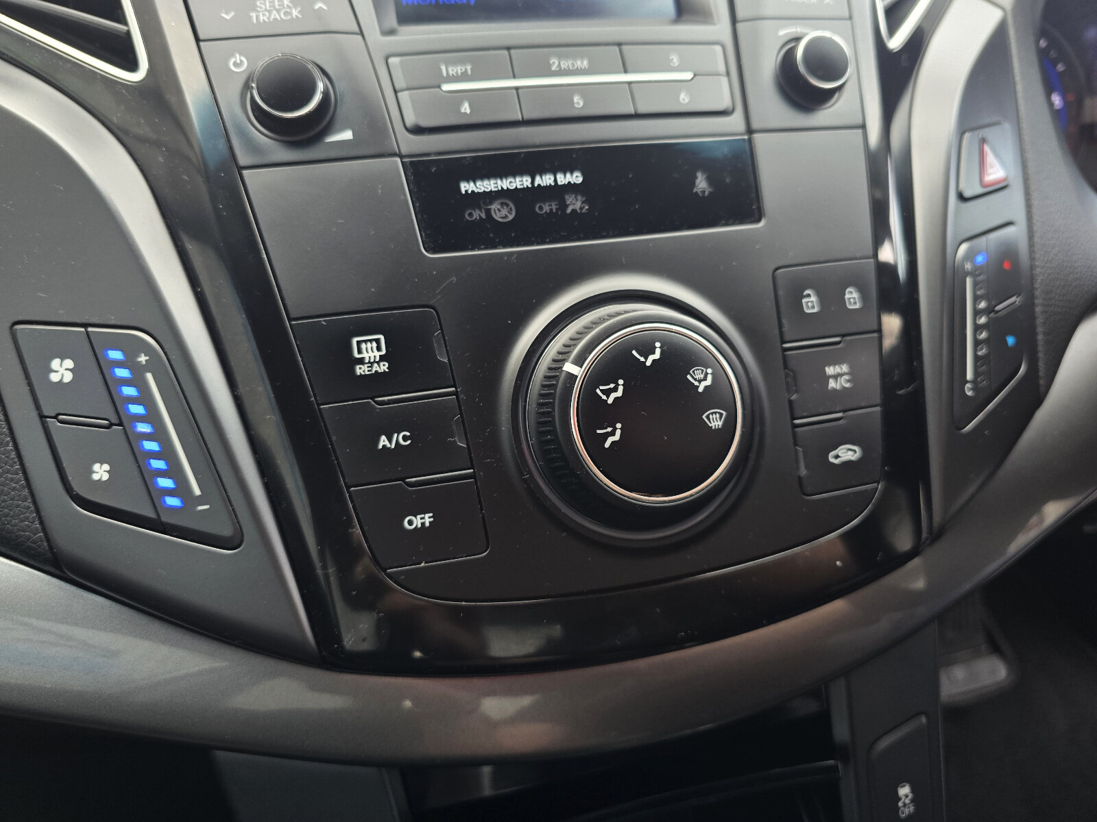 2016 Hyundai i40 Comfort Plus 1.7 Diesel - Image 14