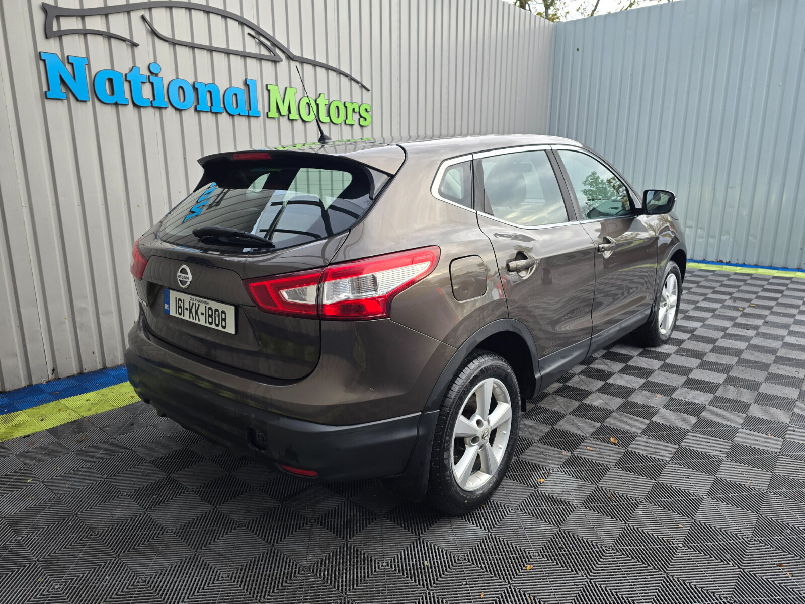 2016 Nissan Qashqai 1.2 XE Petrol - Image 3
