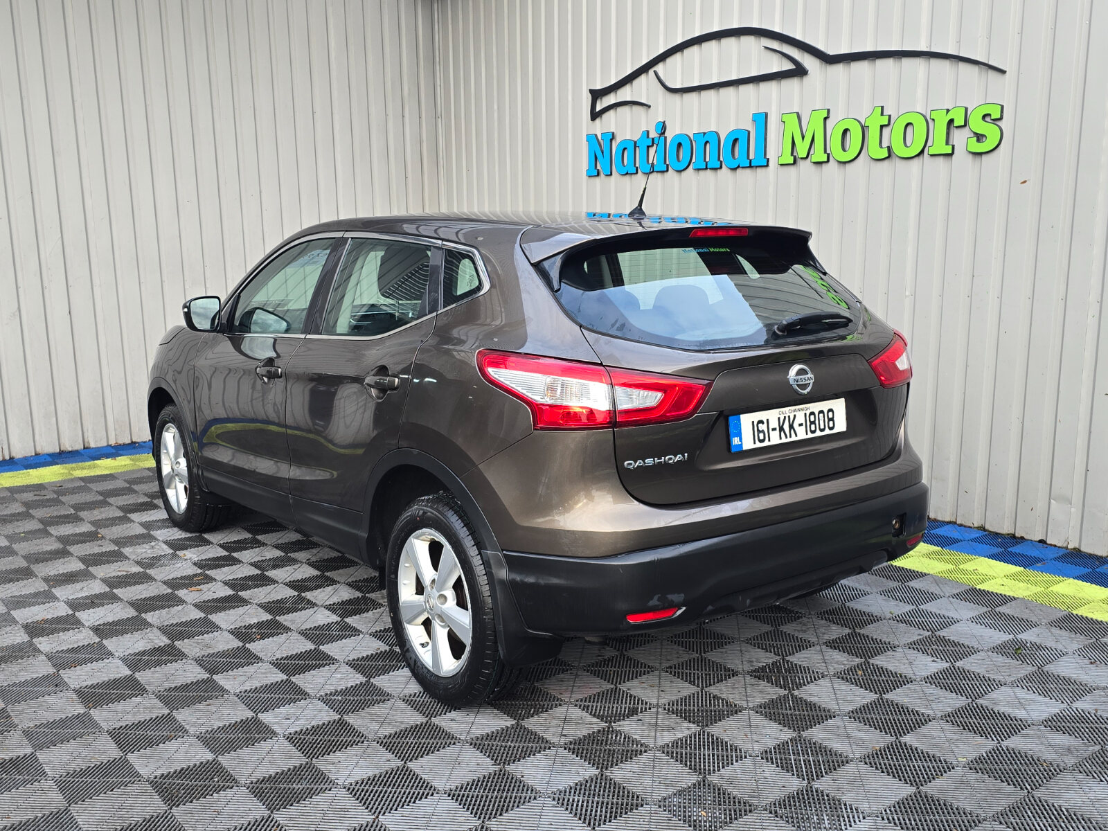 2016 Nissan Qashqai 1.2 XE Petrol - Image 6