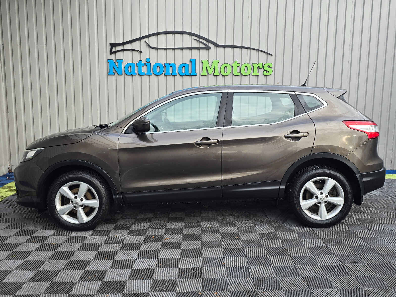 2016 Nissan Qashqai 1.2 XE Petrol - Image 7