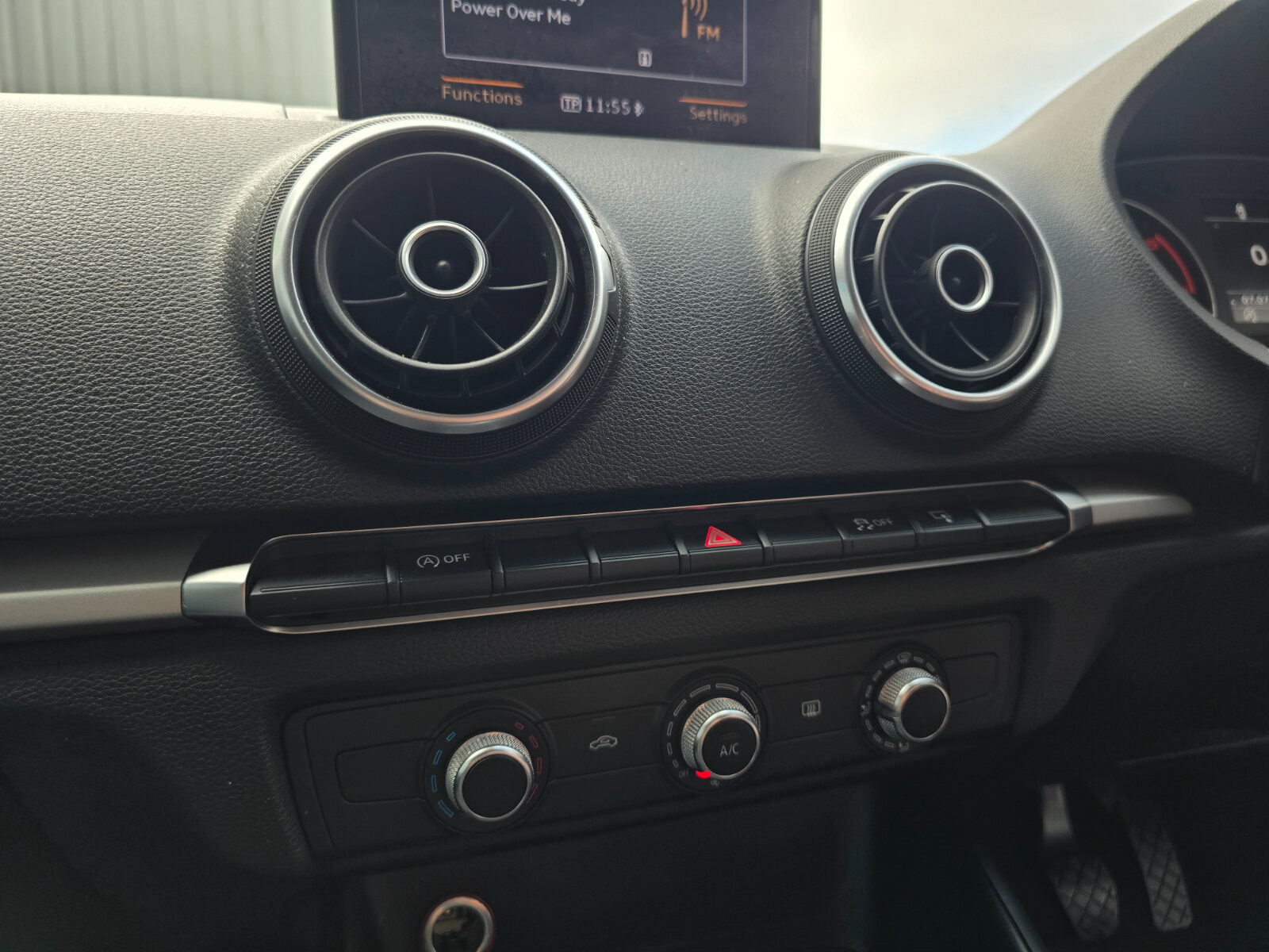 2014 Audi A3 1.6 TDI SE - Image 16