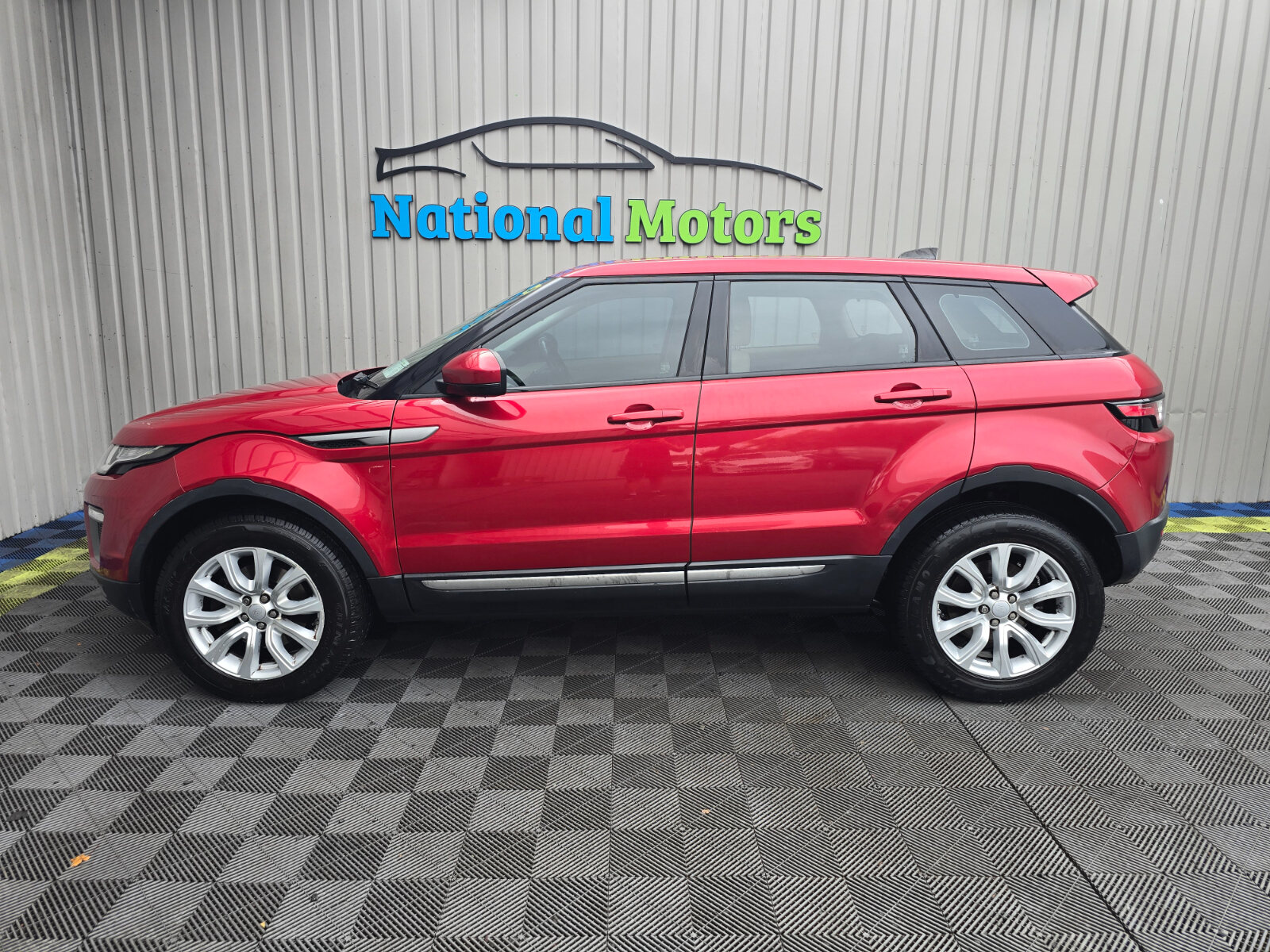 2017 Rang Rover Evoque 2.0 Td4 SE Automatic - Image 6