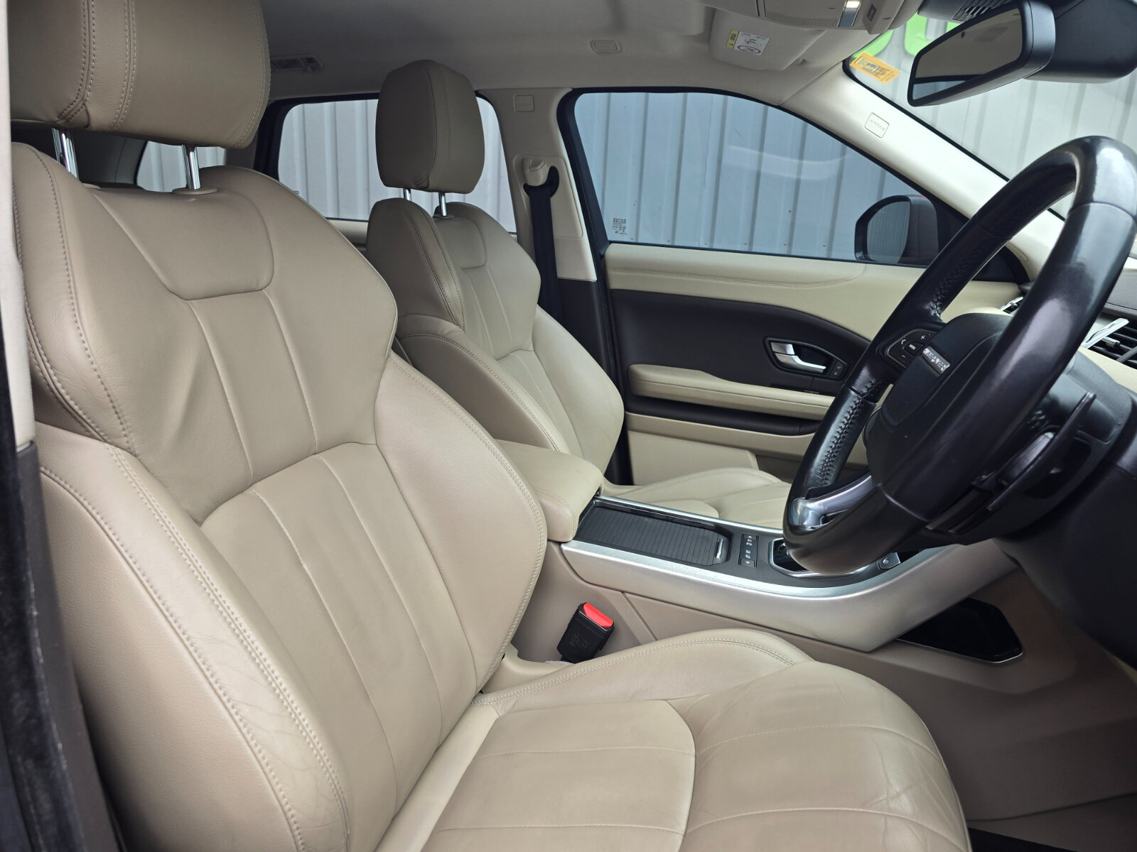 2017 Rang Rover Evoque 2.0 Td4 SE Automatic - Image 13