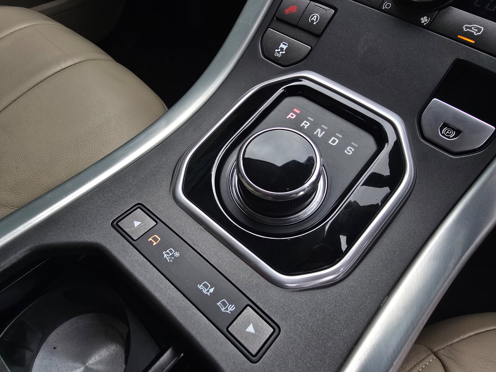 2017 Rang Rover Evoque 2.0 Td4 SE Automatic - Image 15