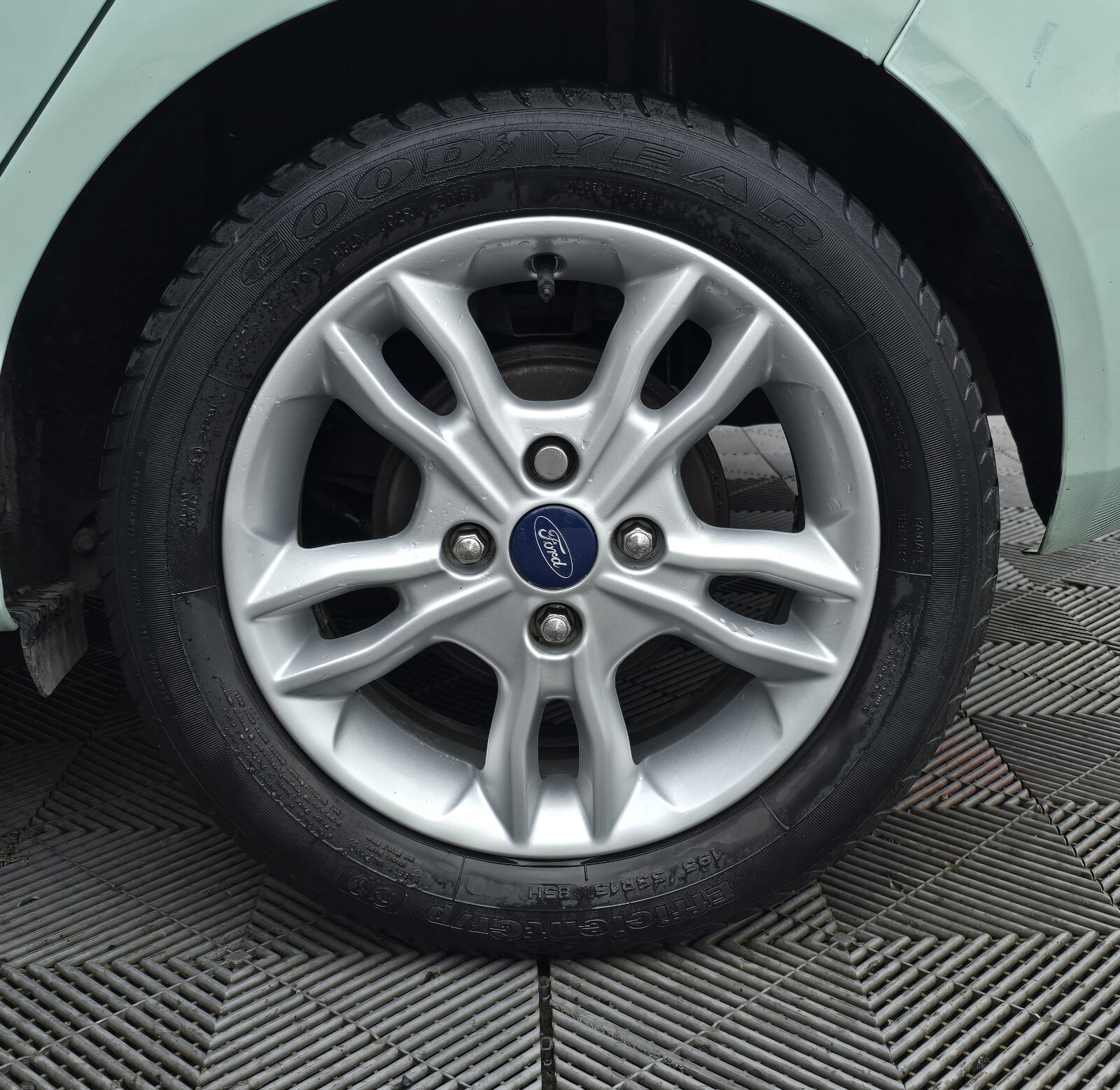 2017 Ford Fiesta 1.0 Zetec - Image 9