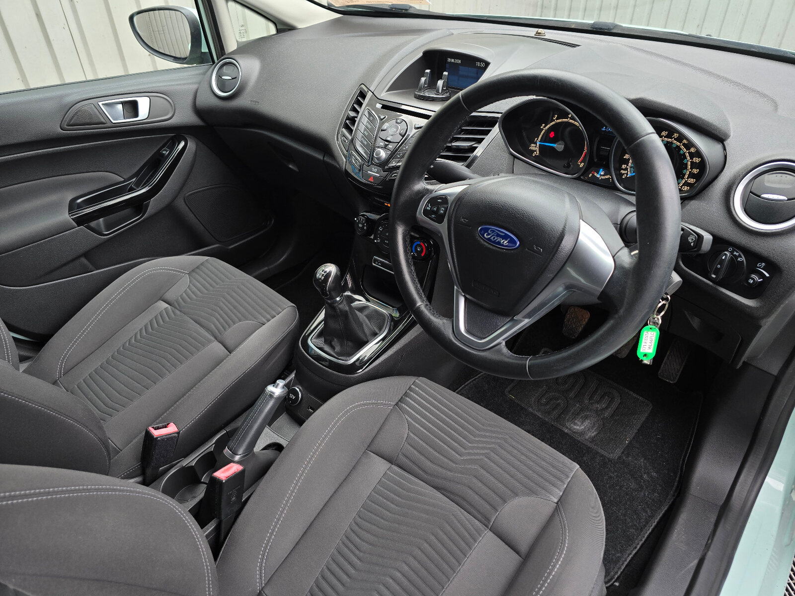 2017 Ford Fiesta 1.0 Zetec - Image 12