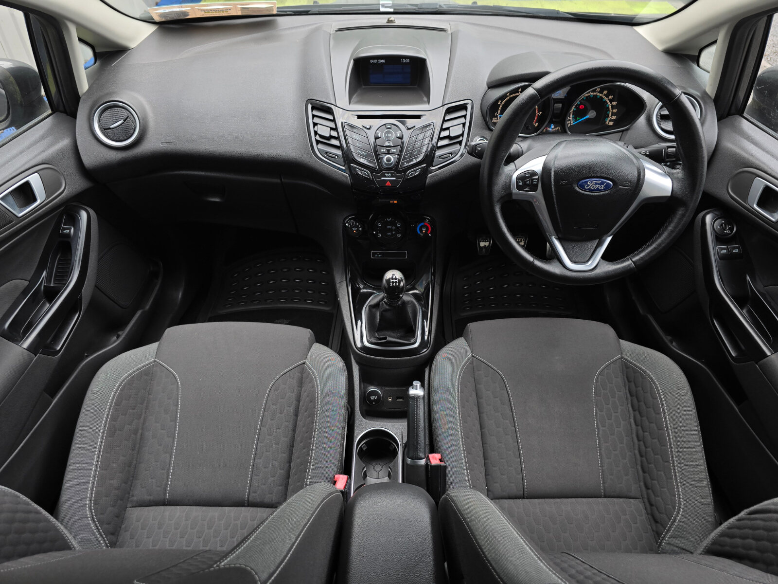 2016  Ford Fiesta 1.0 Zetec 100PS - Image 11