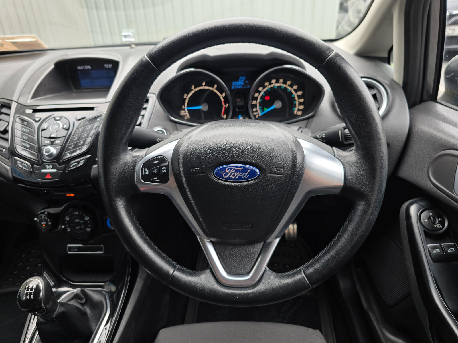 2016  Ford Fiesta 1.0 Zetec 100PS - Image 18