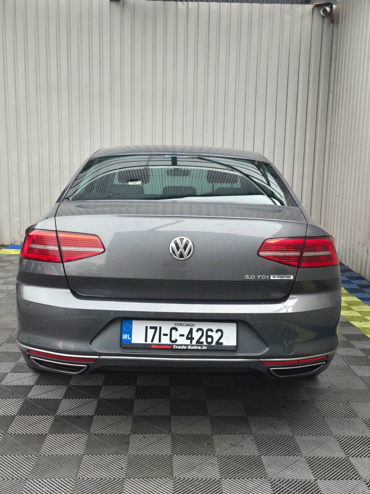 2017 Volkswagen Passat 2.0 TDI Highline - Image 4