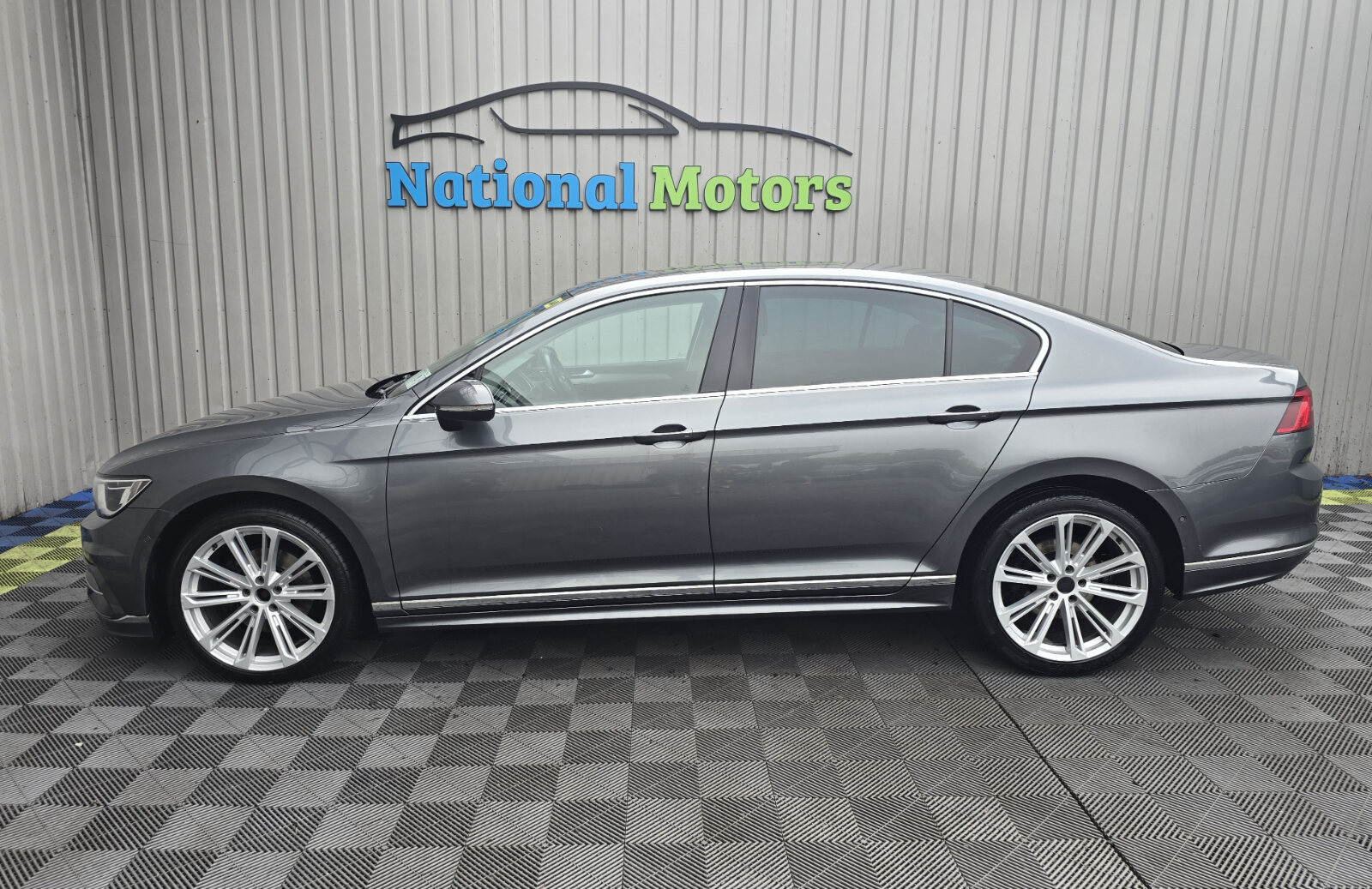 2017 Volkswagen Passat 2.0 TDI Highline - Image 6