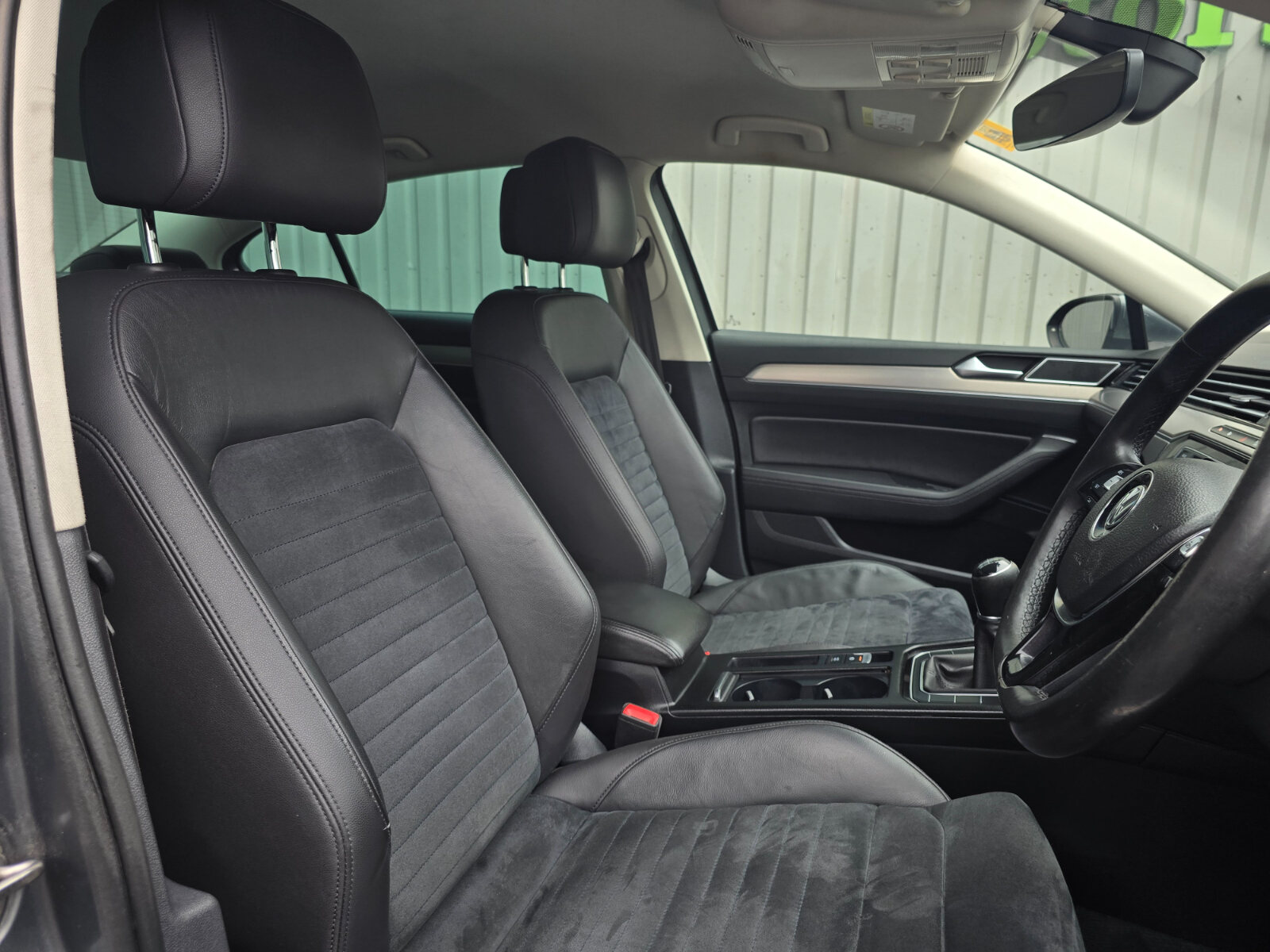 2017 Volkswagen Passat 2.0 TDI Highline - Image 13