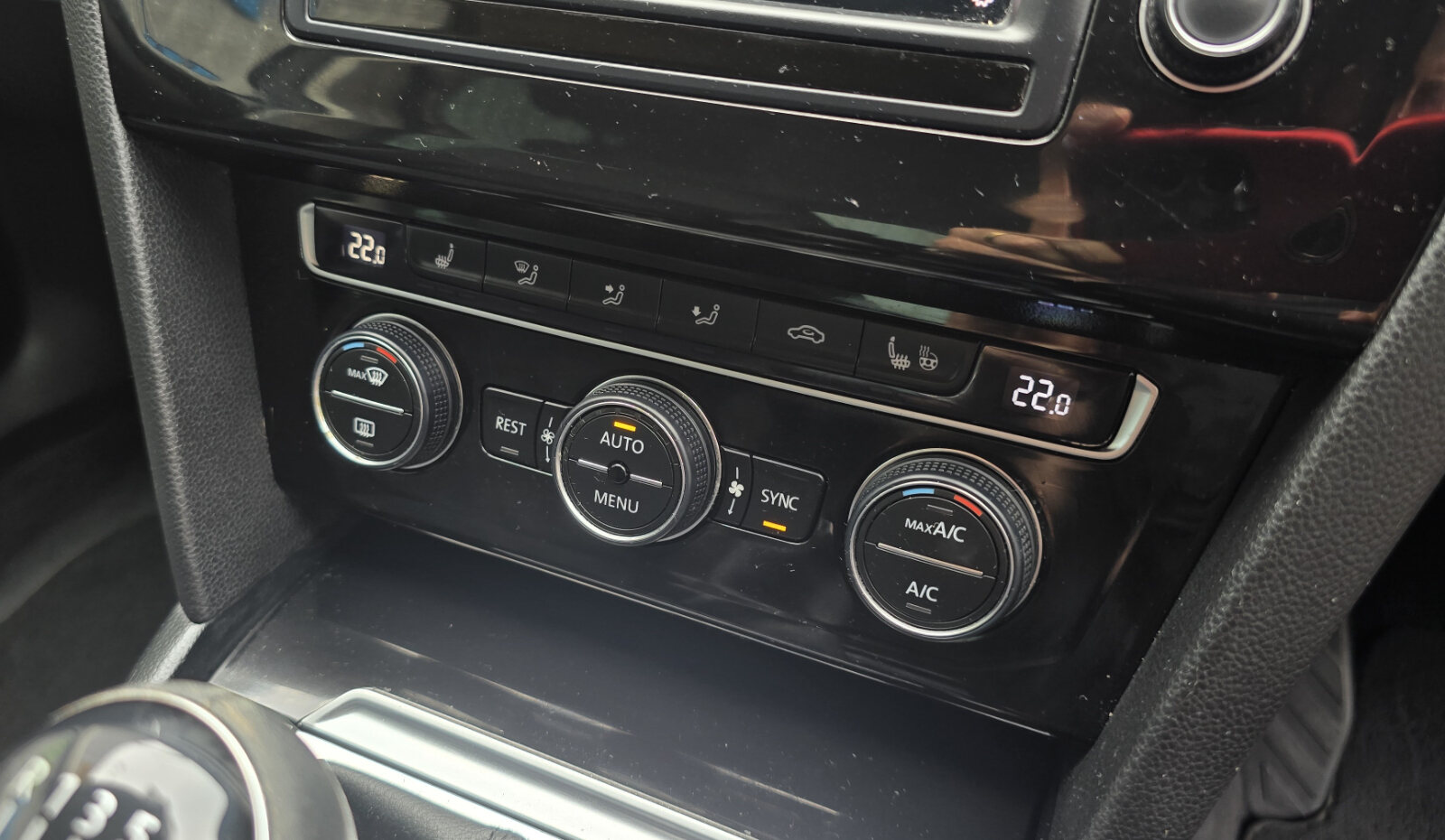 2017 Volkswagen Passat 2.0 TDI Highline - Image 16