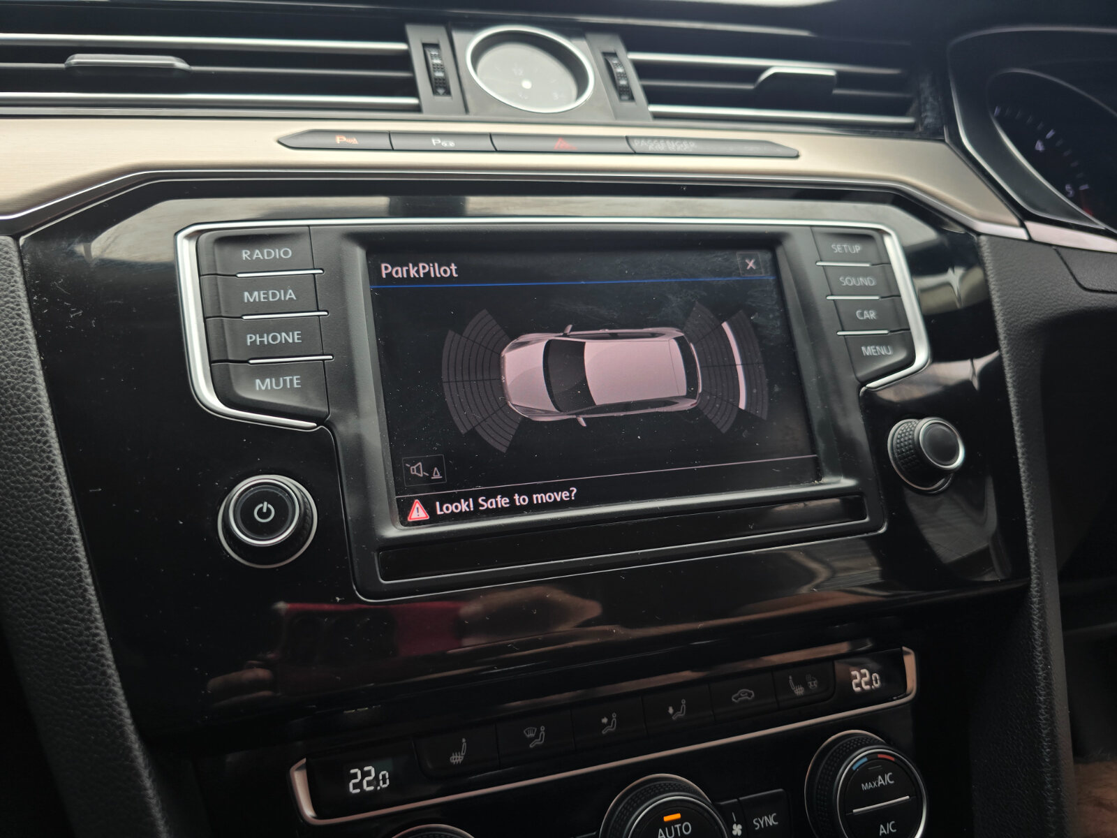 2017 Volkswagen Passat 2.0 TDI Highline - Image 17