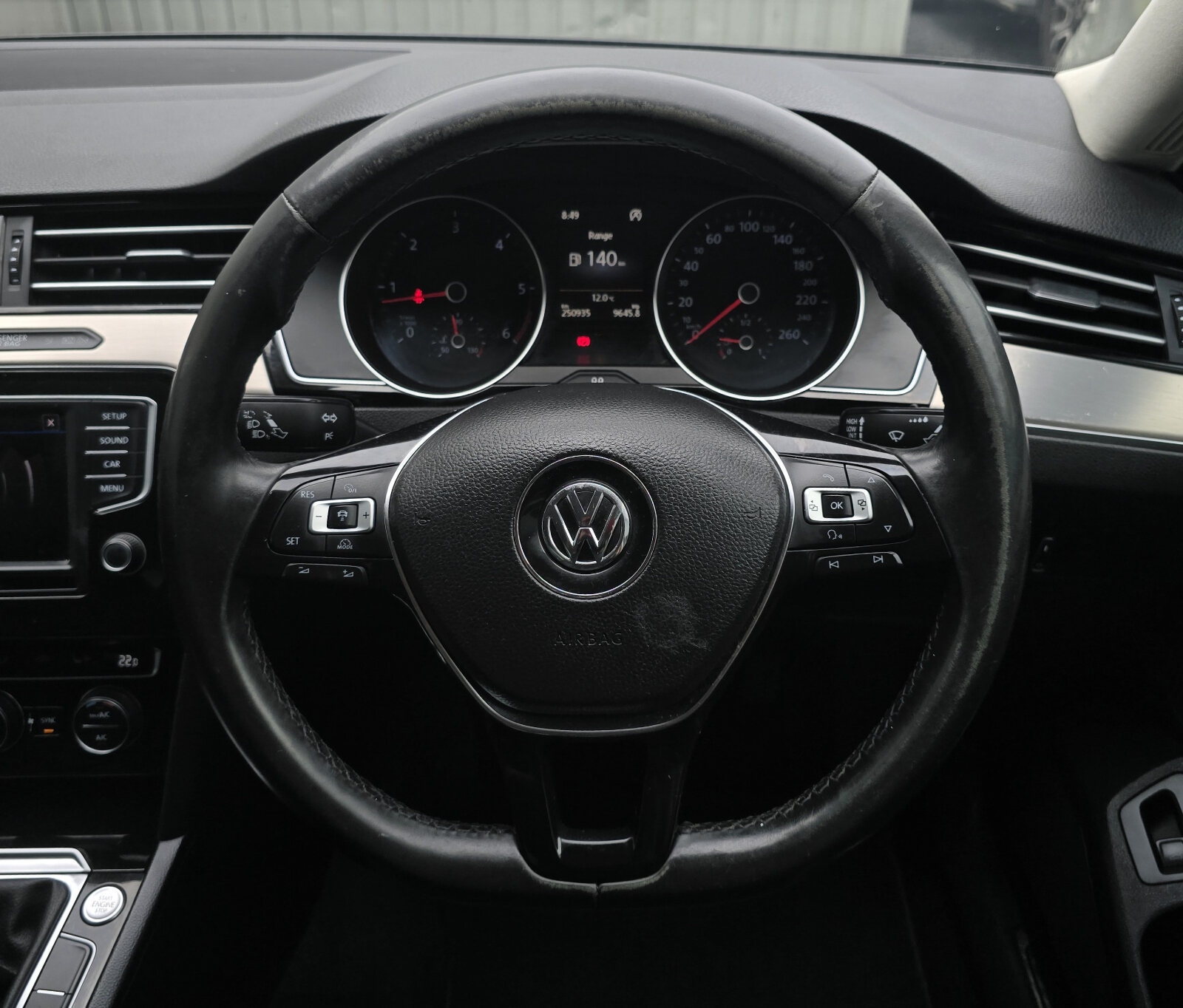 2017 Volkswagen Passat 2.0 TDI Highline - Image 19