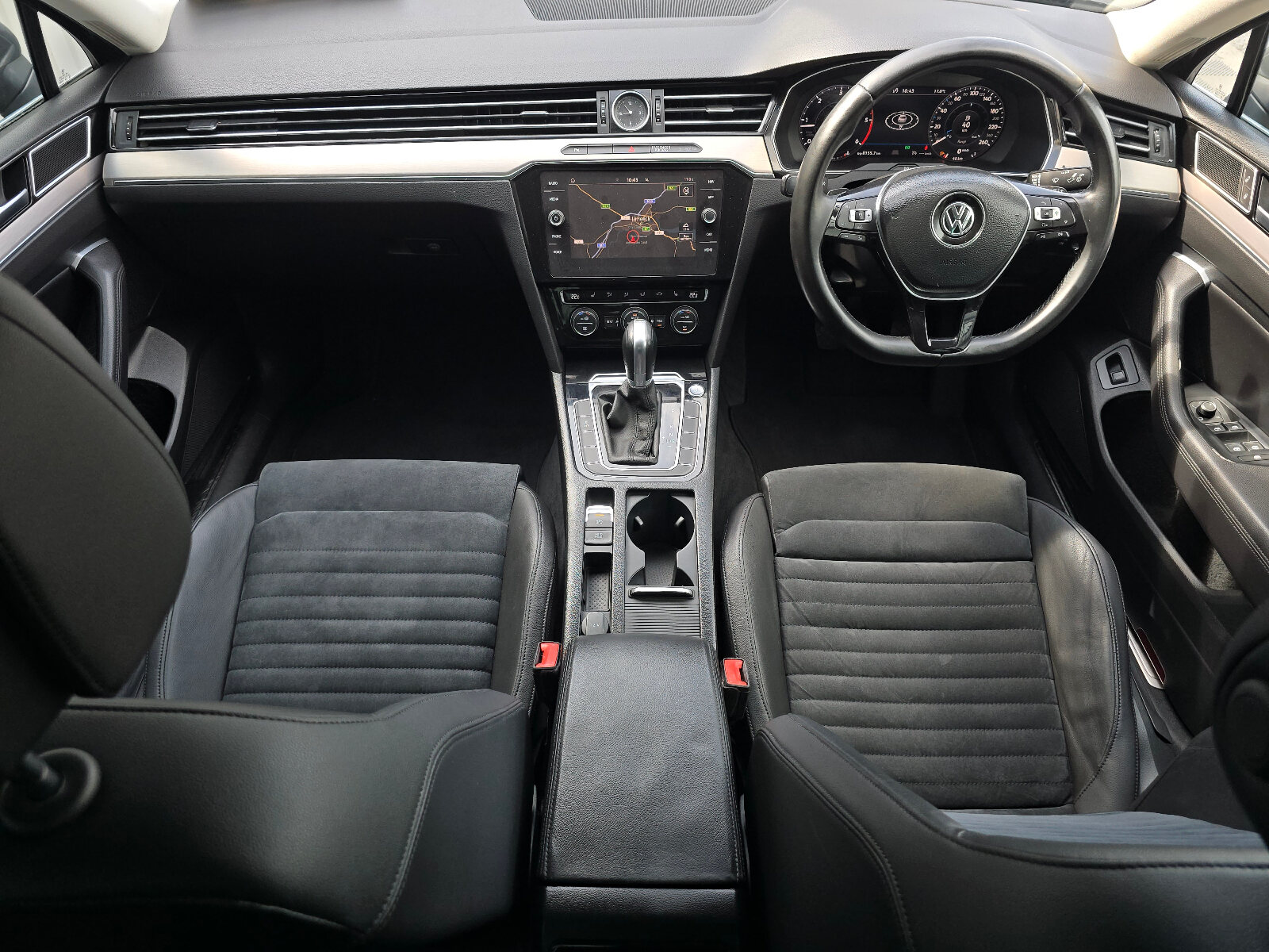 2018 Volkswagen Passat 1.6 TDI Highline DSG - Image 11