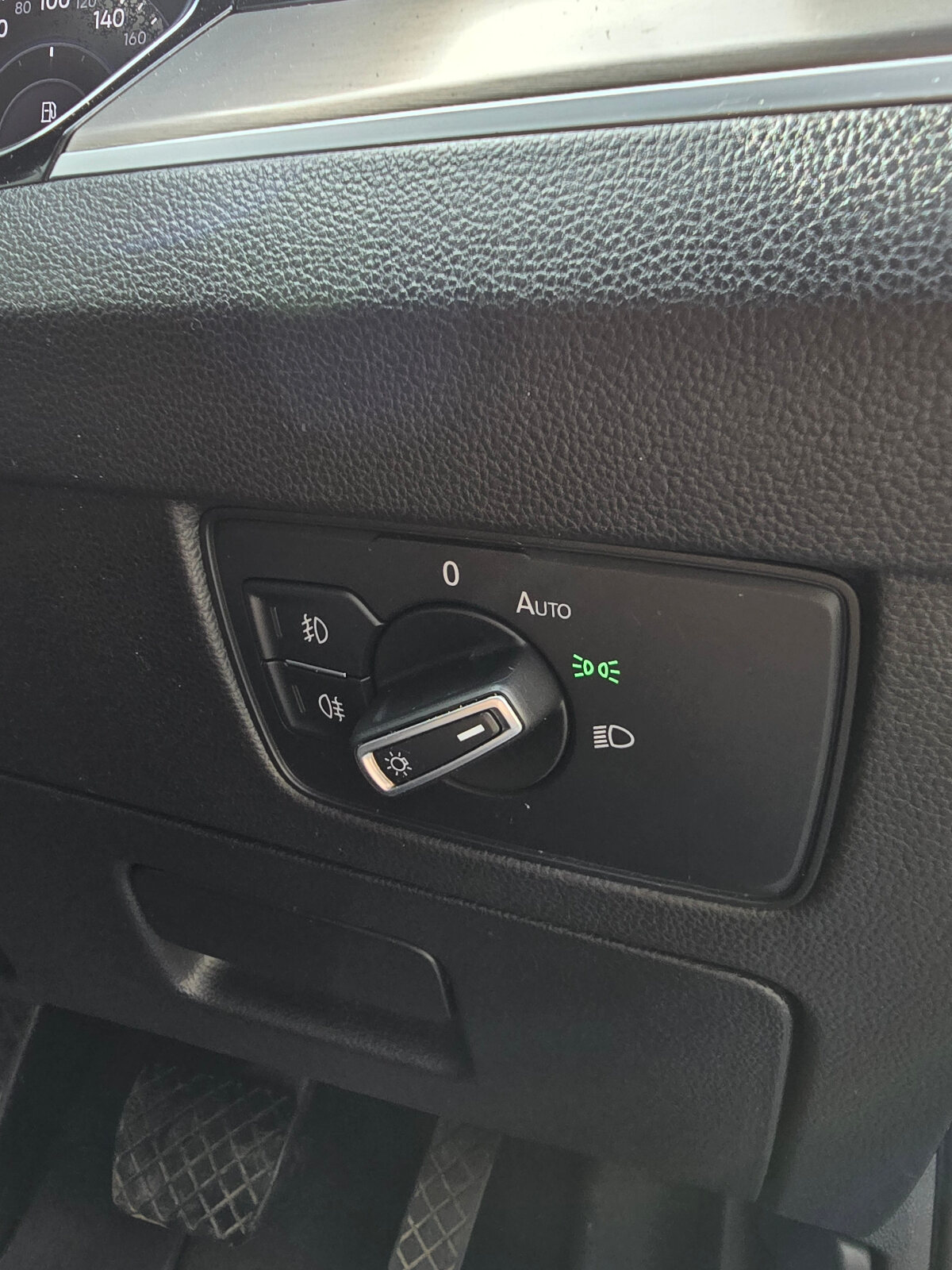 2018 Volkswagen Passat 1.6 TDI Highline DSG - Image 18