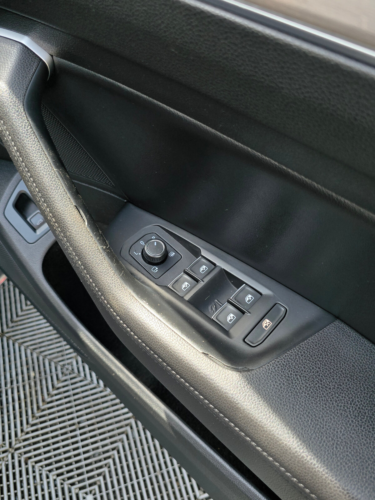 2018 Volkswagen Passat 1.6 TDI Highline DSG - Image 20
