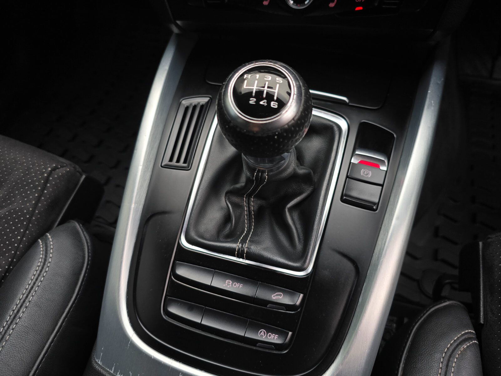 2015 Audi Q5 2.0 TDI S LINE - Image 15