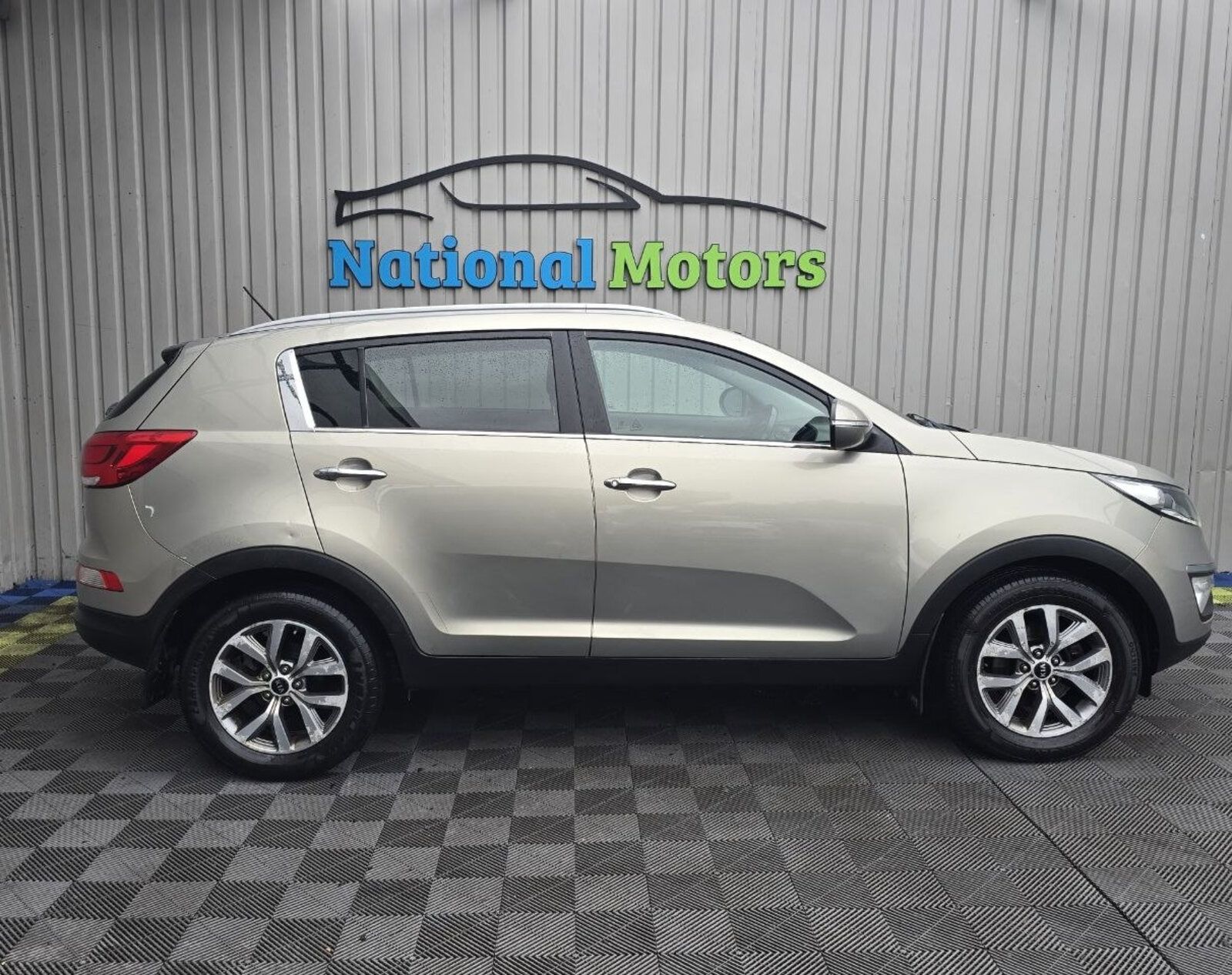 2015 Kia Sportage 1.7 D EXL - Image 2