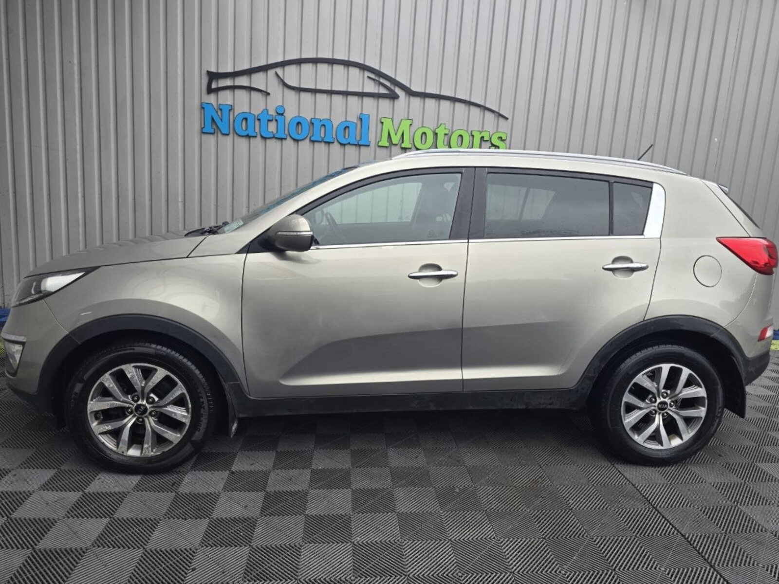 2015 Kia Sportage 1.7 D EXL - Image 6