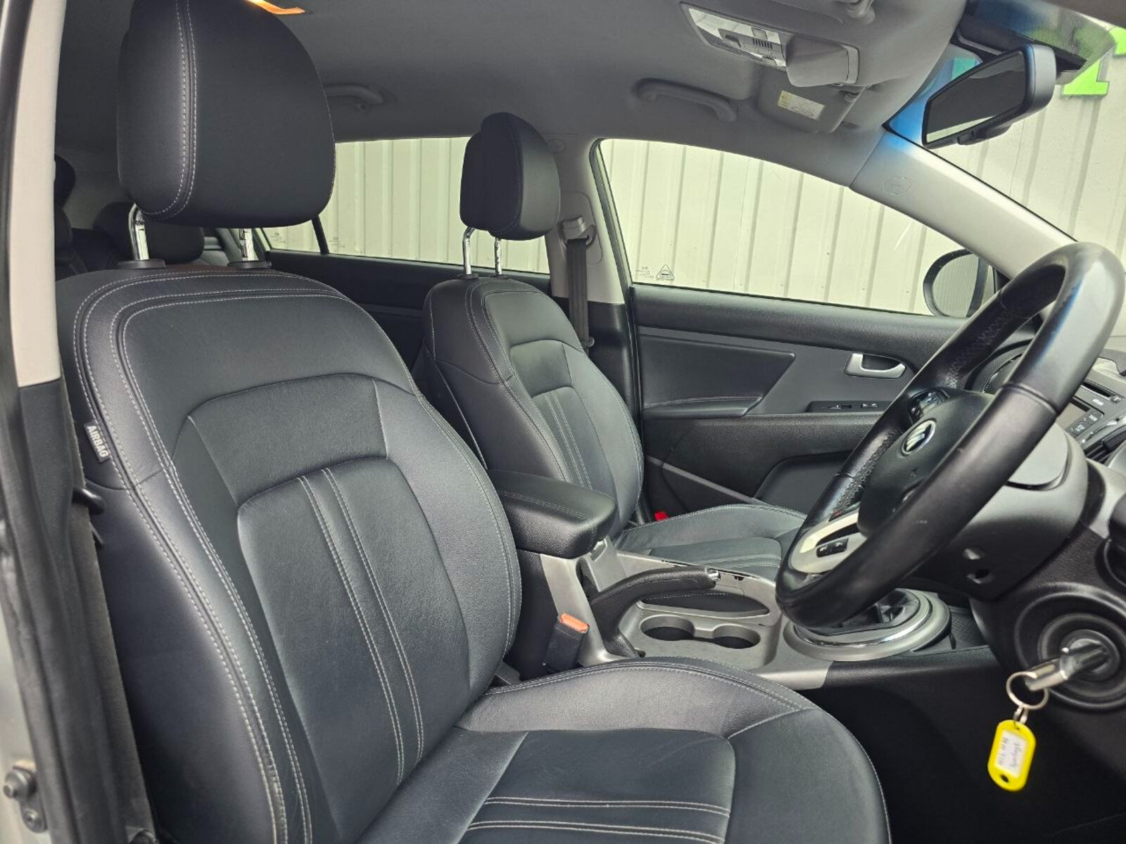 2015 Kia Sportage 1.7 D EXL - Image 12