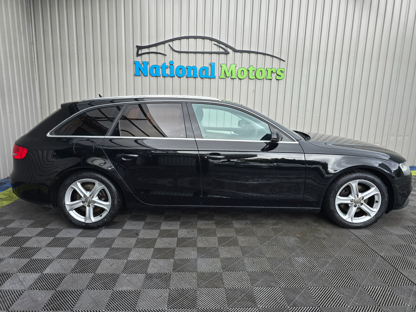 2012 Audi A4 2.0D TDI Estate - Image 2