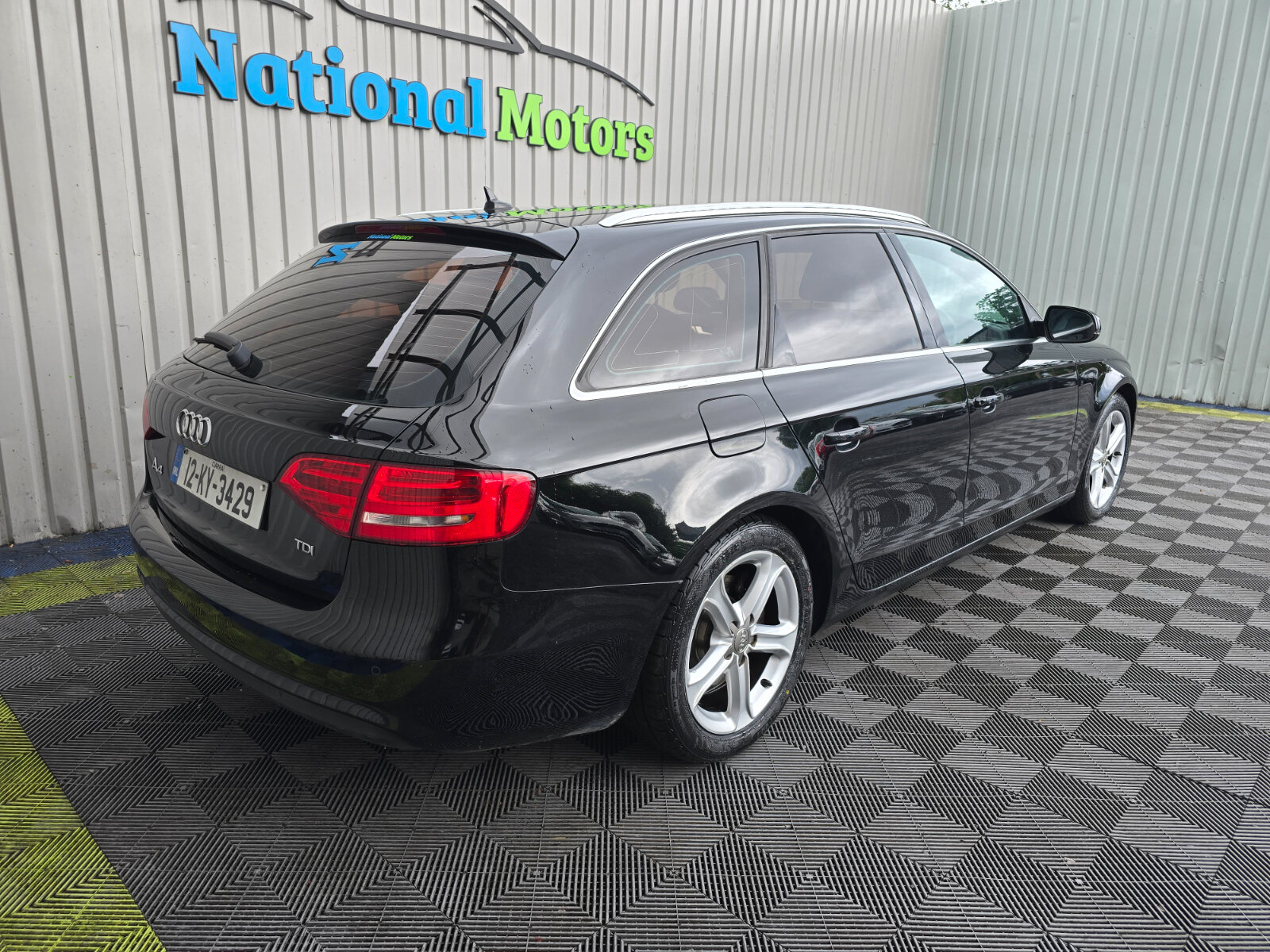 2012 Audi A4 2.0D TDI Estate - Image 3