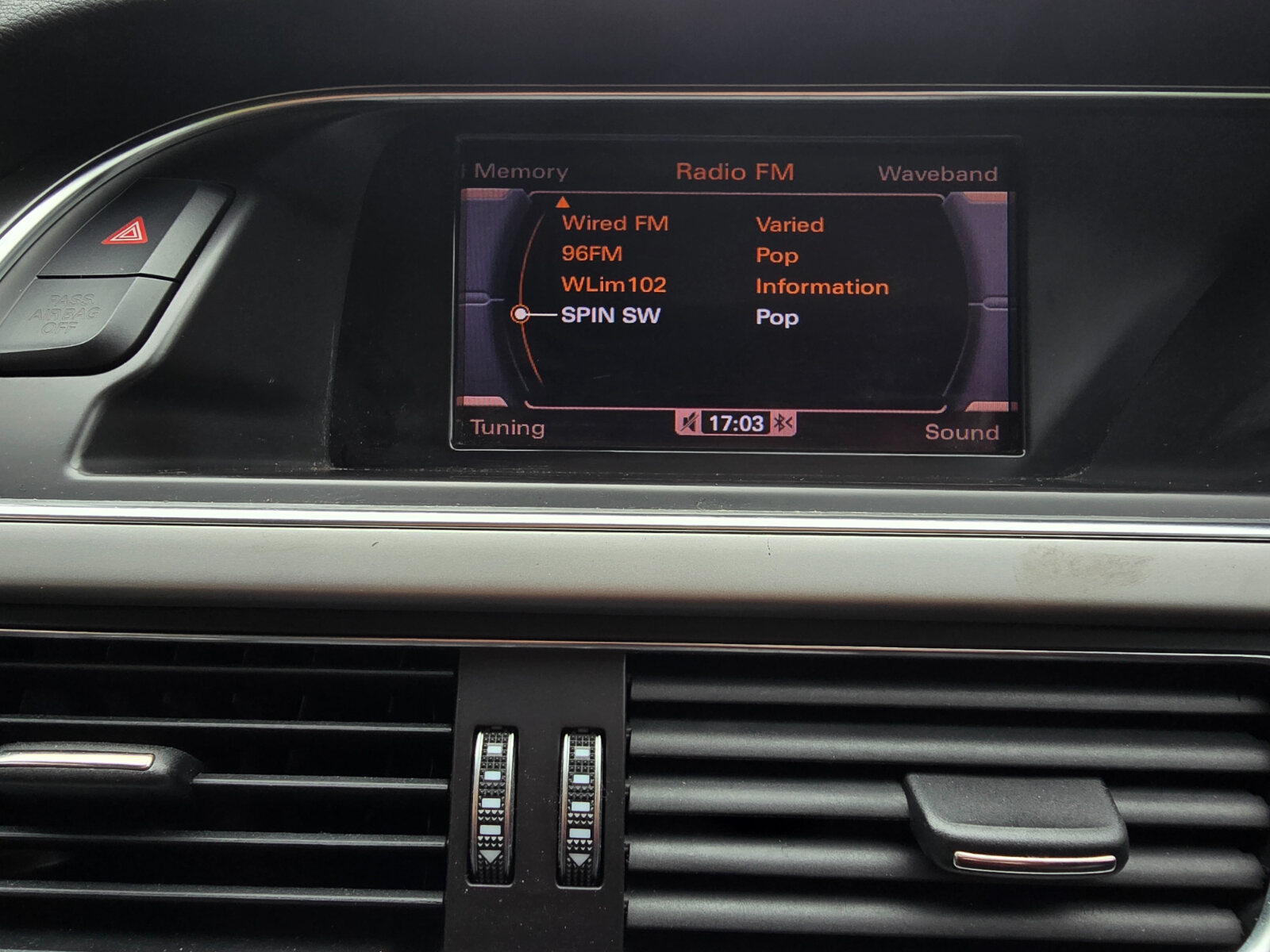 2012 Audi A4 2.0D TDI Estate - Image 17