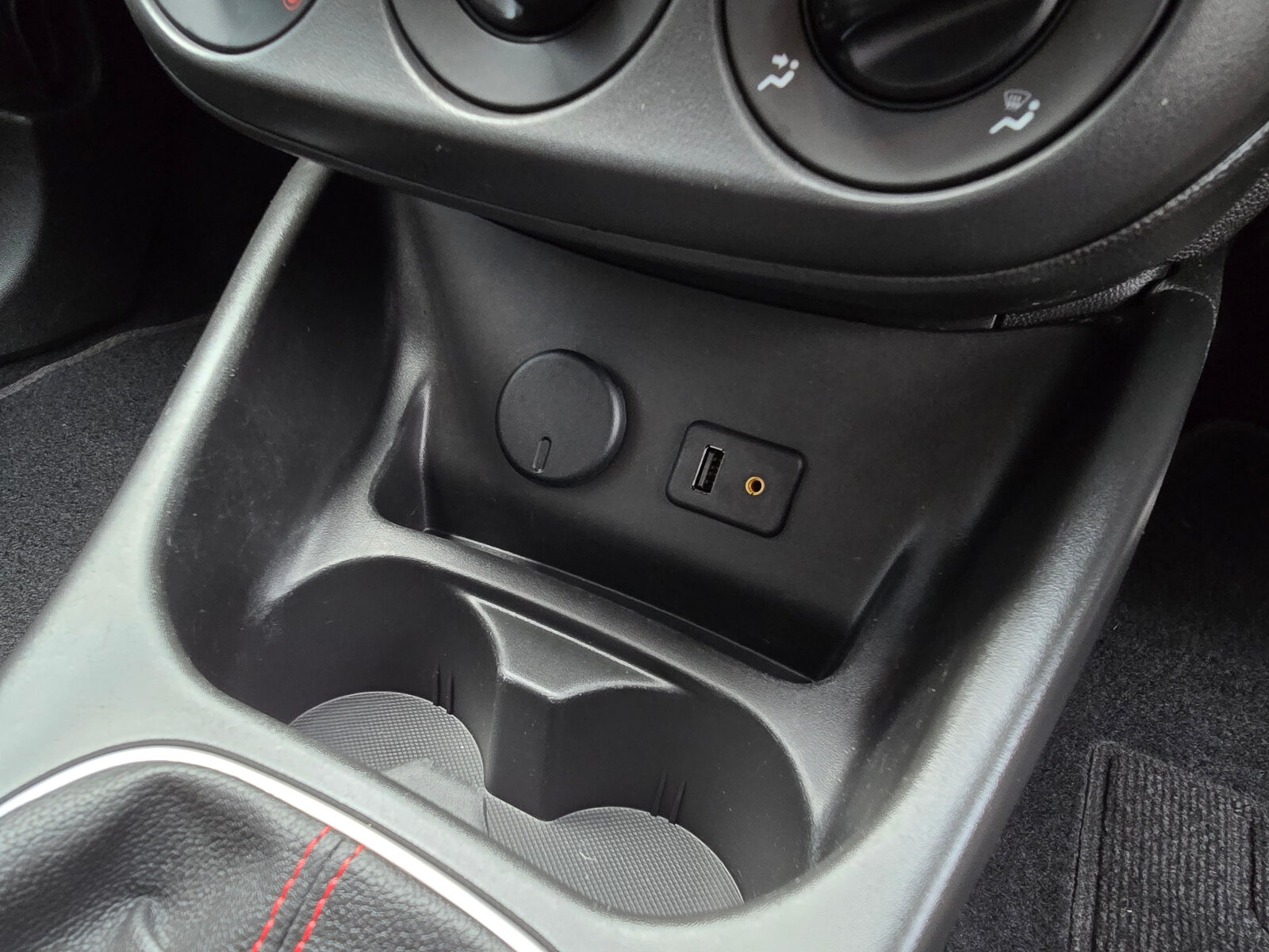 2015 Vauxhall Corsa 1.2 Petrol - Image 15