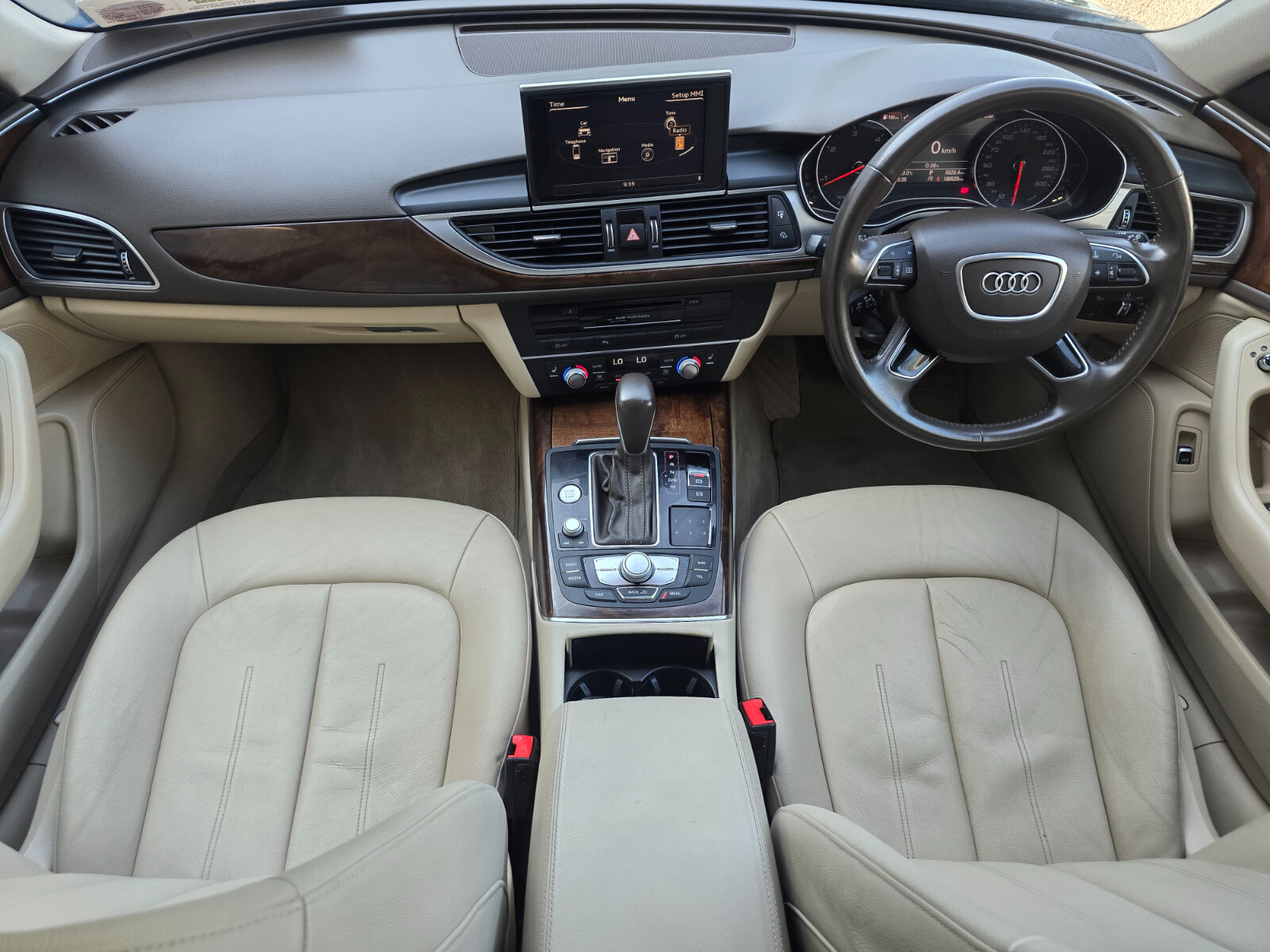 2017 Audi A6 AVANT 2.0 TDI Automatic - Image 11