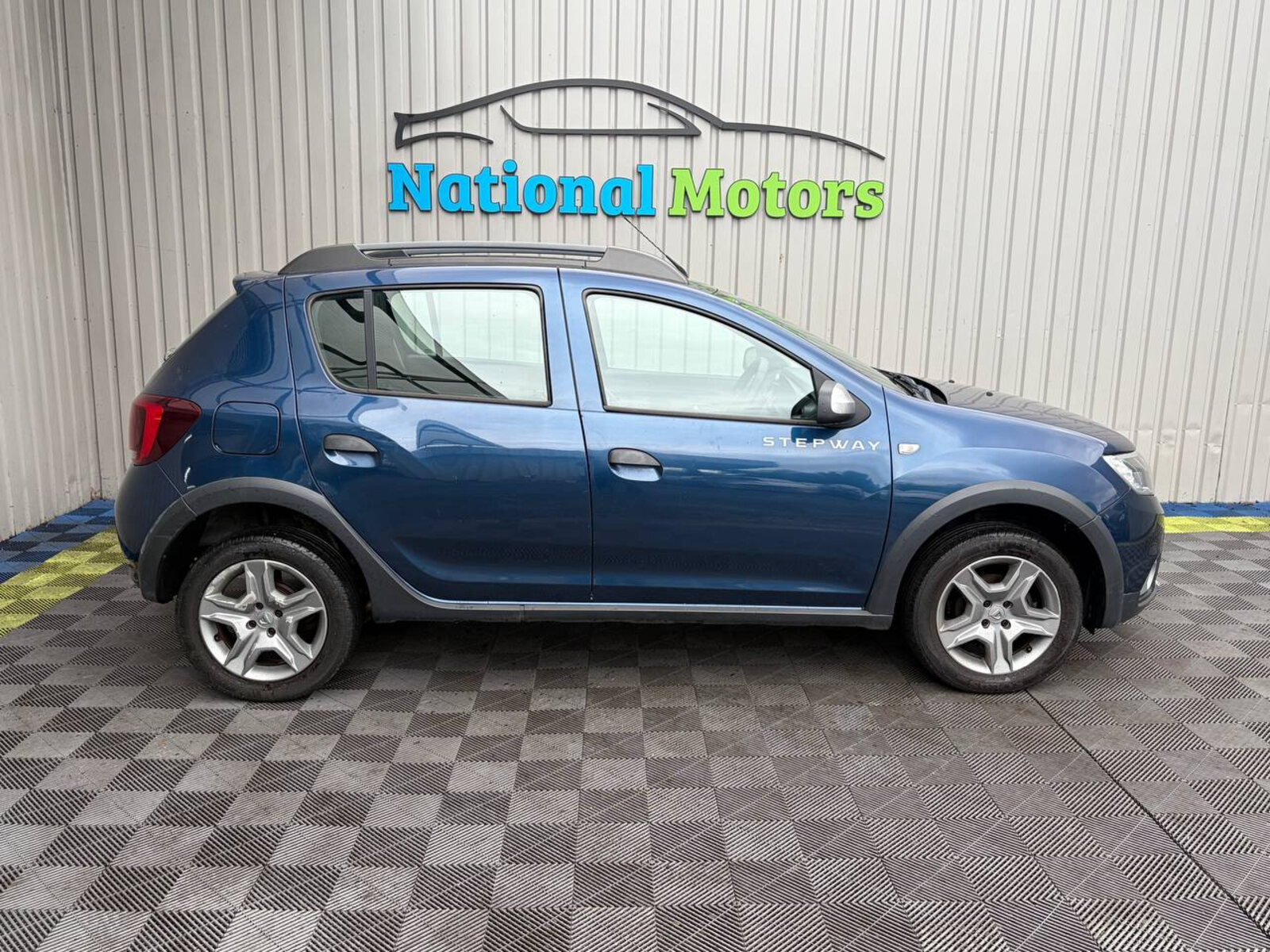 2017 Dacia Sandero Stepway 1.5 dCi - Image 2