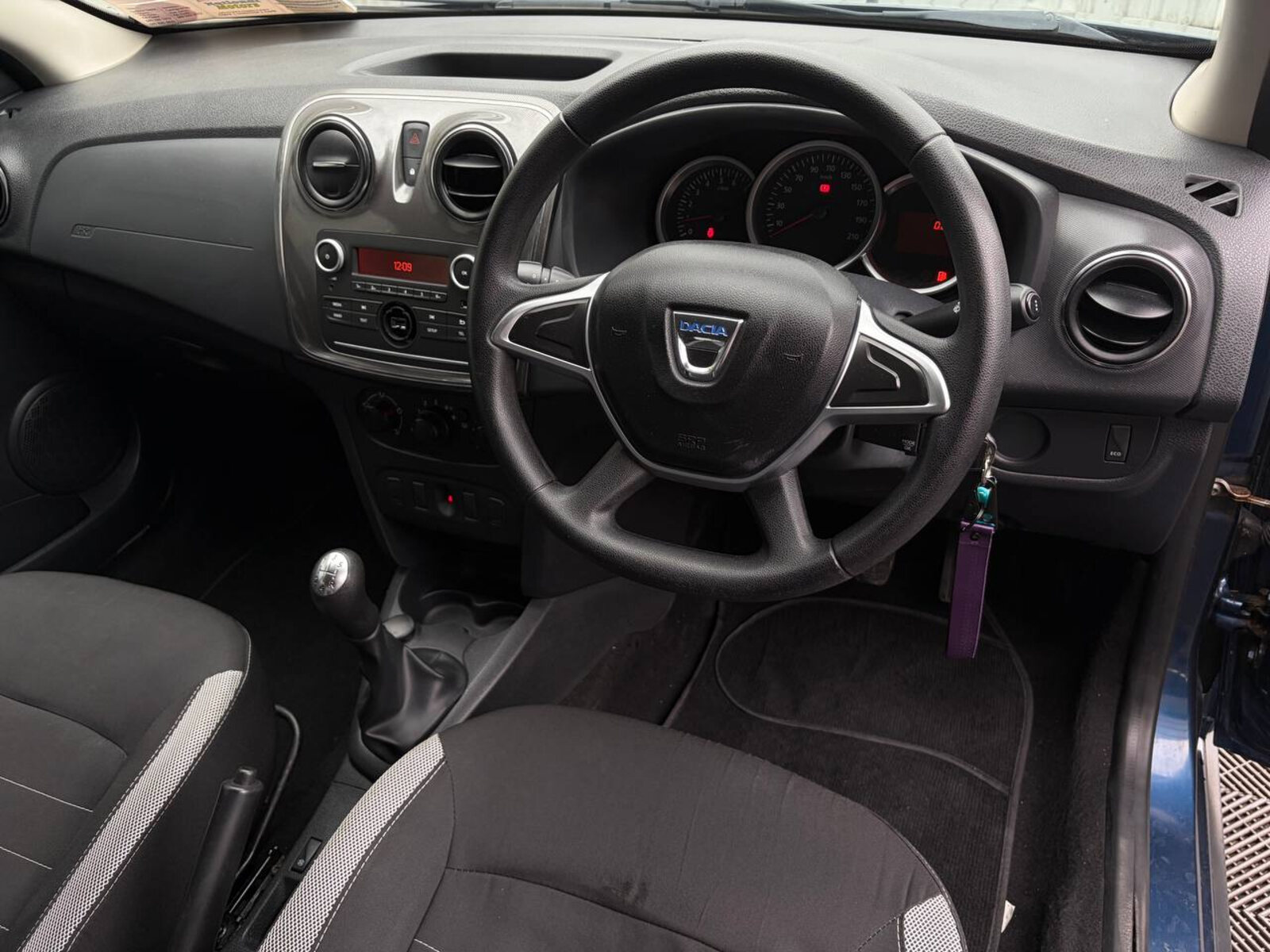 2017 Dacia Sandero Stepway 1.5 dCi - Image 12