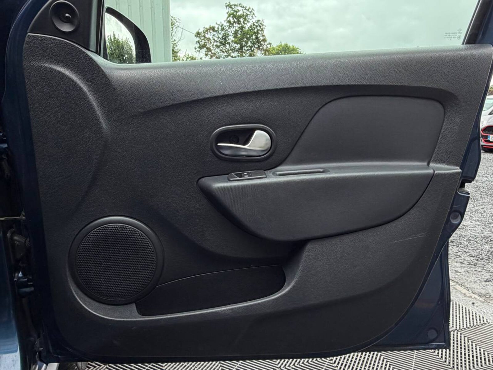 2017 Dacia Sandero Stepway 1.5 dCi - Image 18