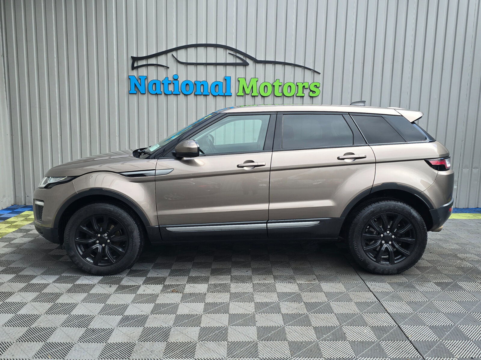 2018 Range Rover Evoque 2.0 eD4 SE - Image 6