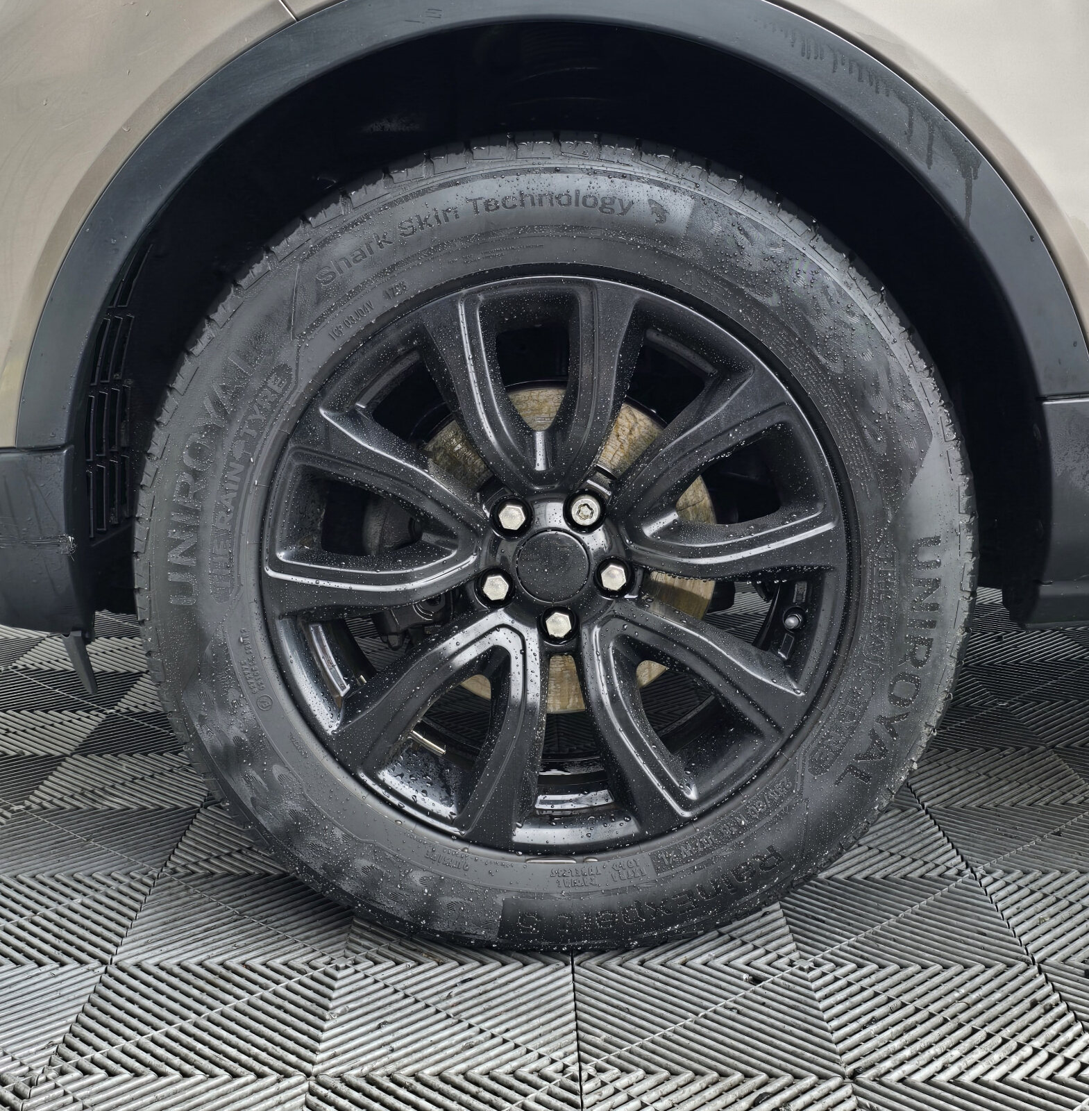2018 Range Rover Evoque 2.0 eD4 SE - Image 9