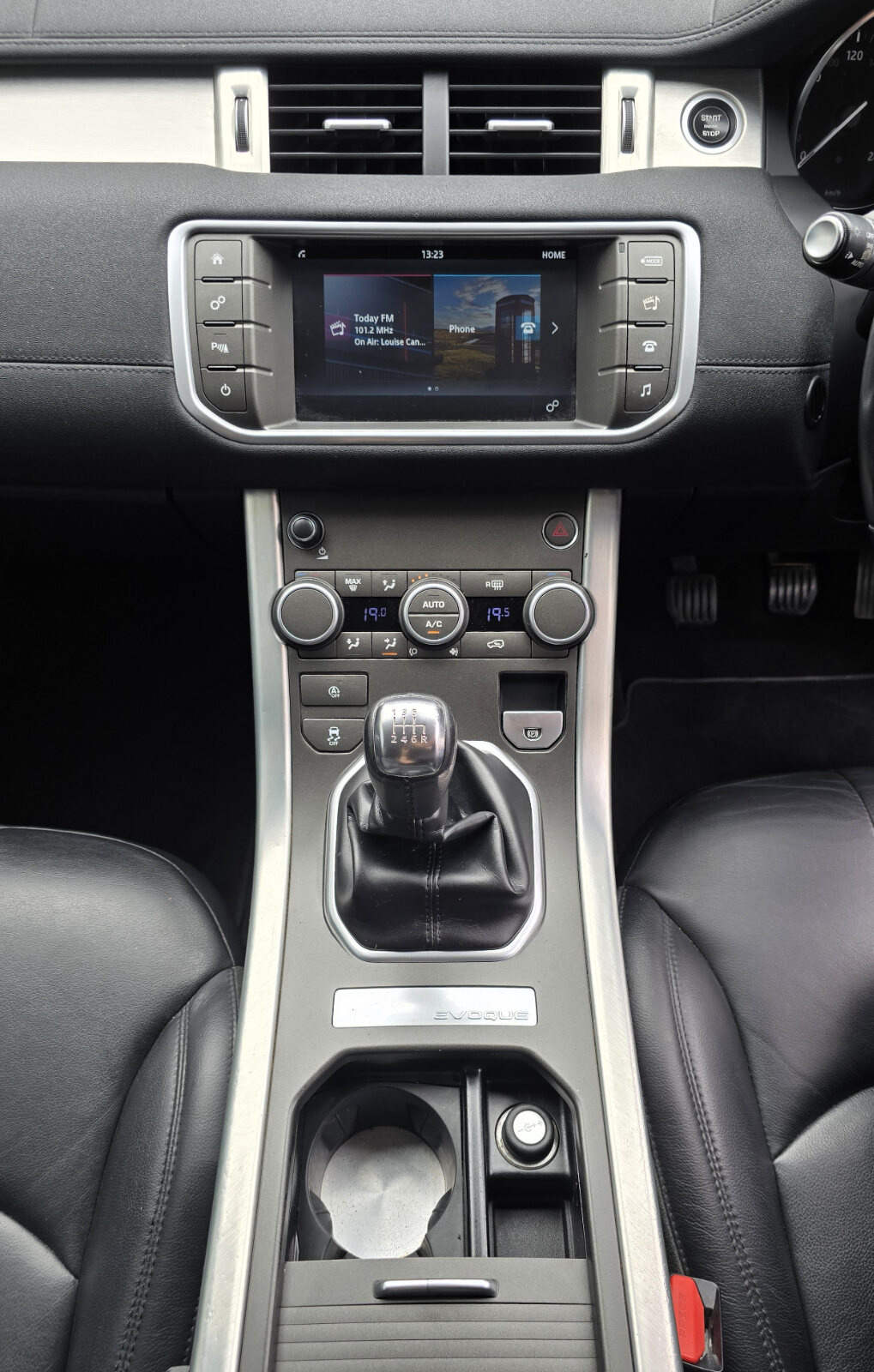 2018 Range Rover Evoque 2.0 eD4 SE - Image 14