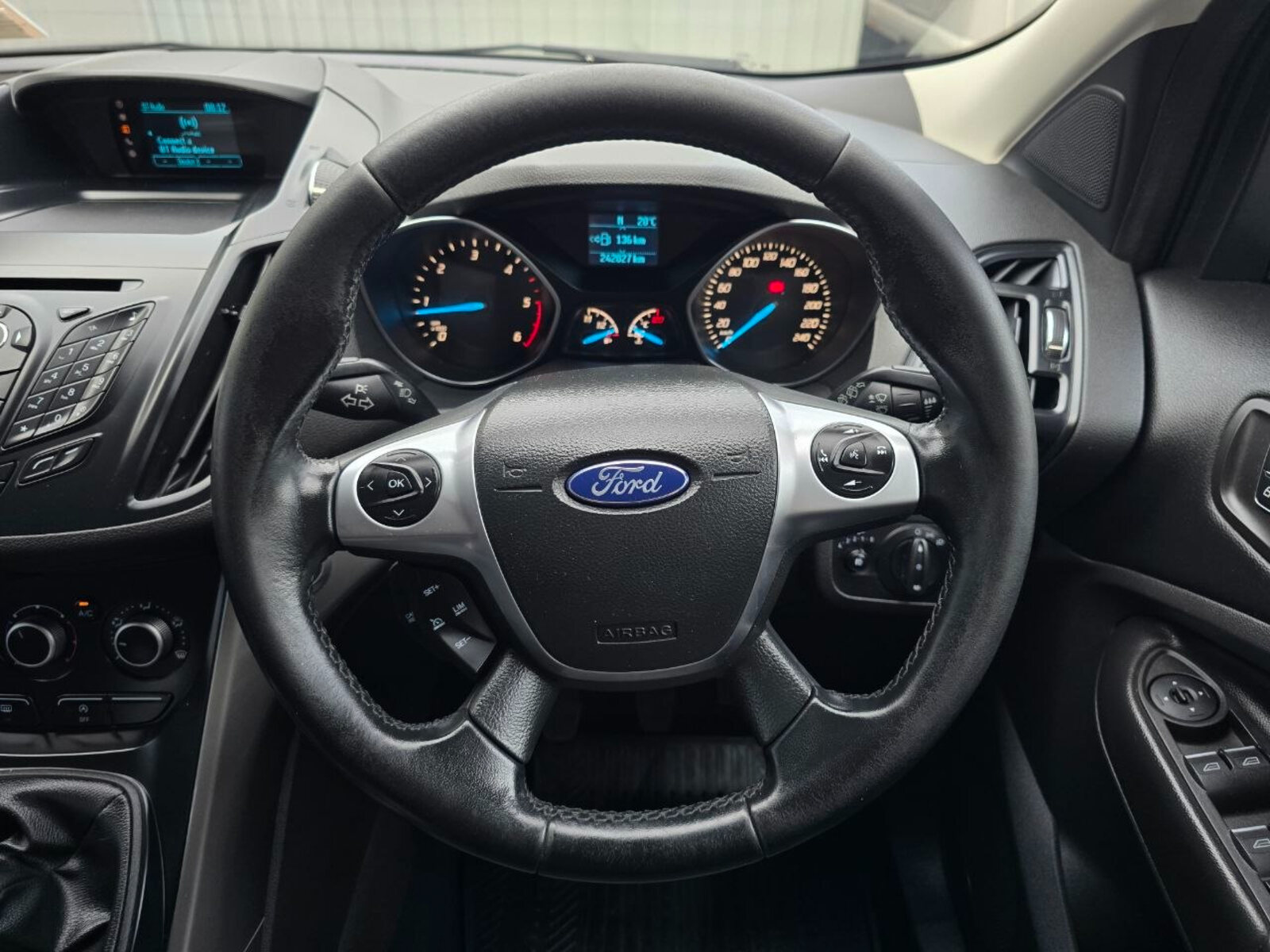 2015 Ford Kuga 2.0TDCI - Image 17
