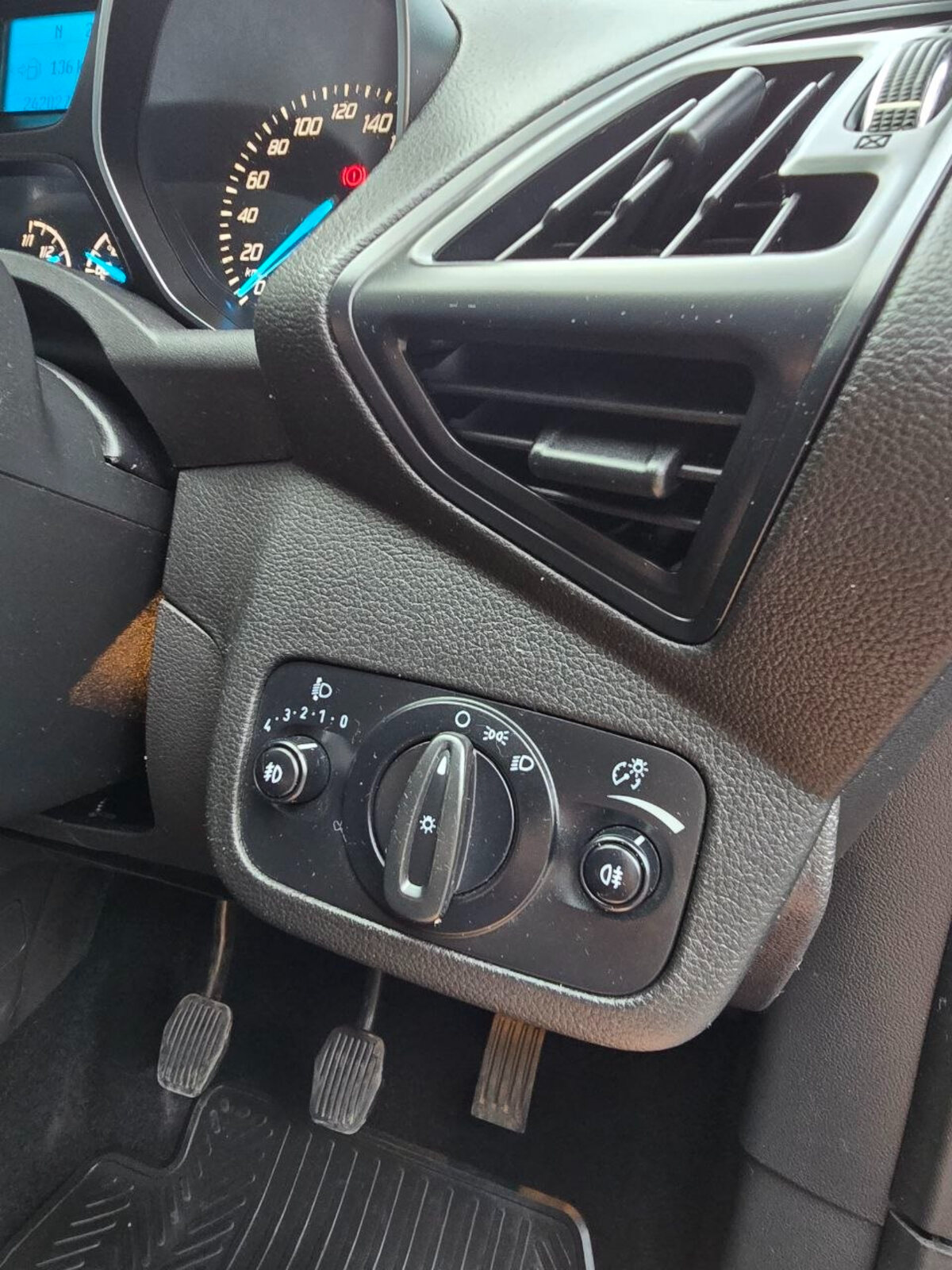 2015 Ford Kuga 2.0TDCI - Image 18