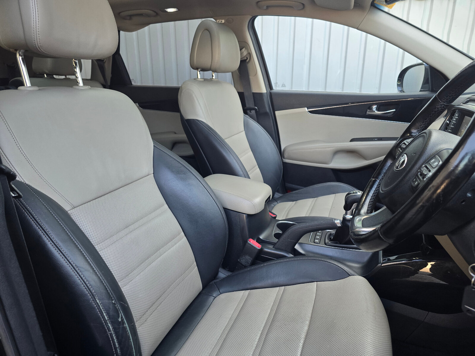 2015 Kia Sorento 2.2 Platinum AWD 7 seats - Image 13