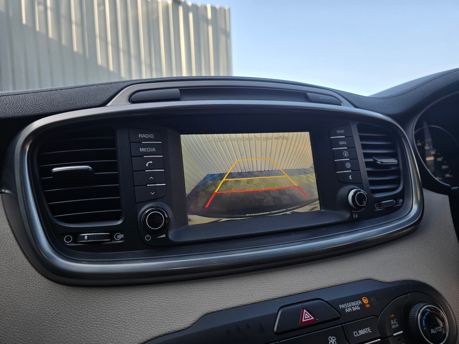 2015 Kia Sorento 2.2 Platinum AWD 7 seats - Image 17