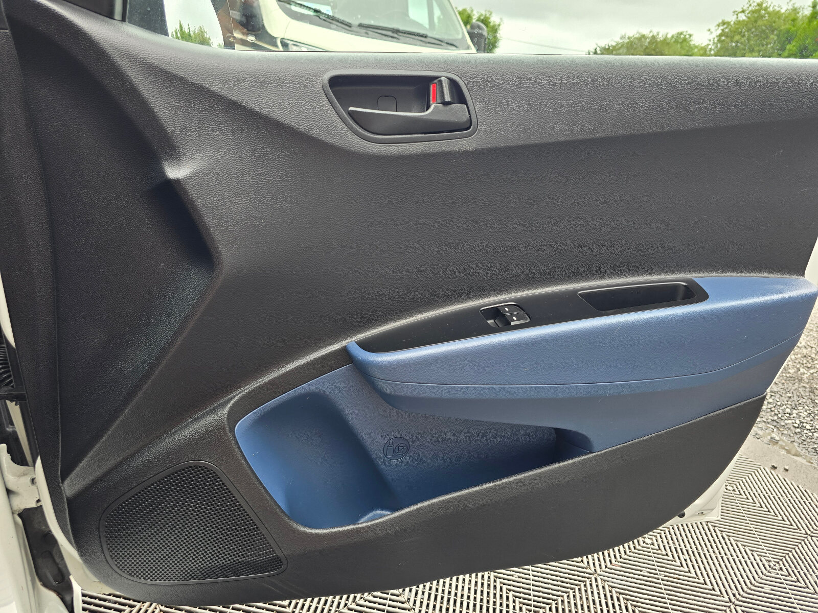 2018 Hyundai i10 1.0 Petrol Classic - Image 20