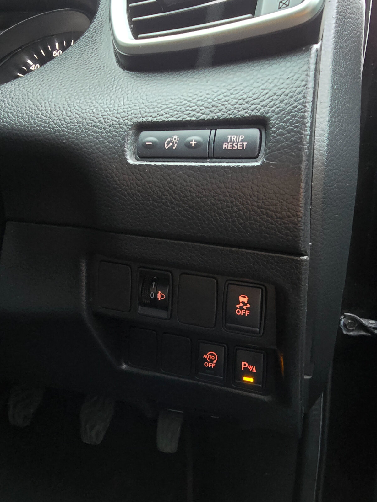 2014 Nissan Qashqai 1.5 DSL SV - Image 17