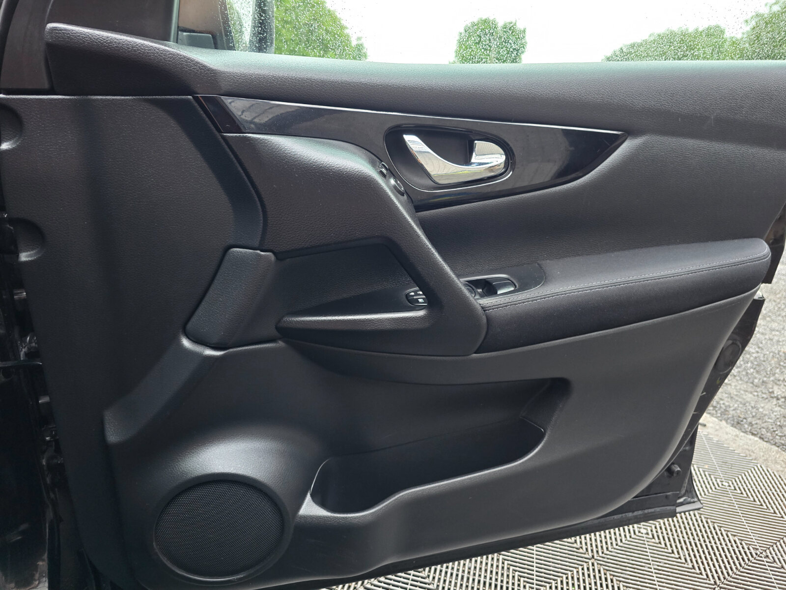 2014 Nissan Qashqai 1.5 DSL SV - Image 18