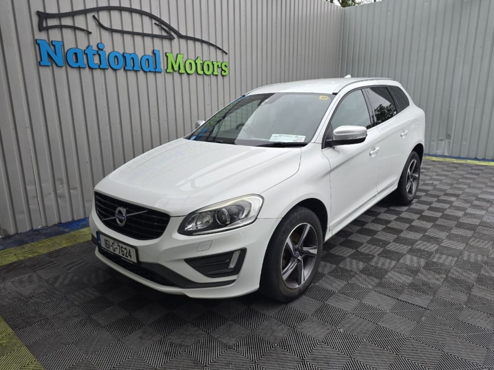 2016 Volvo XC60 D4 FWD R-DESIGN AUTOMATIC - Image 7